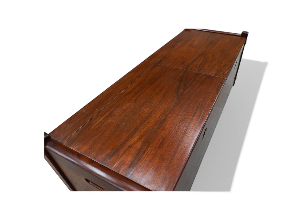 Available today, this spectacular Brazilian Modern Trunk model “Sabara” in Brazilian Rosewood, known as Jacaranda is nothing less than spectacular!
 
The 