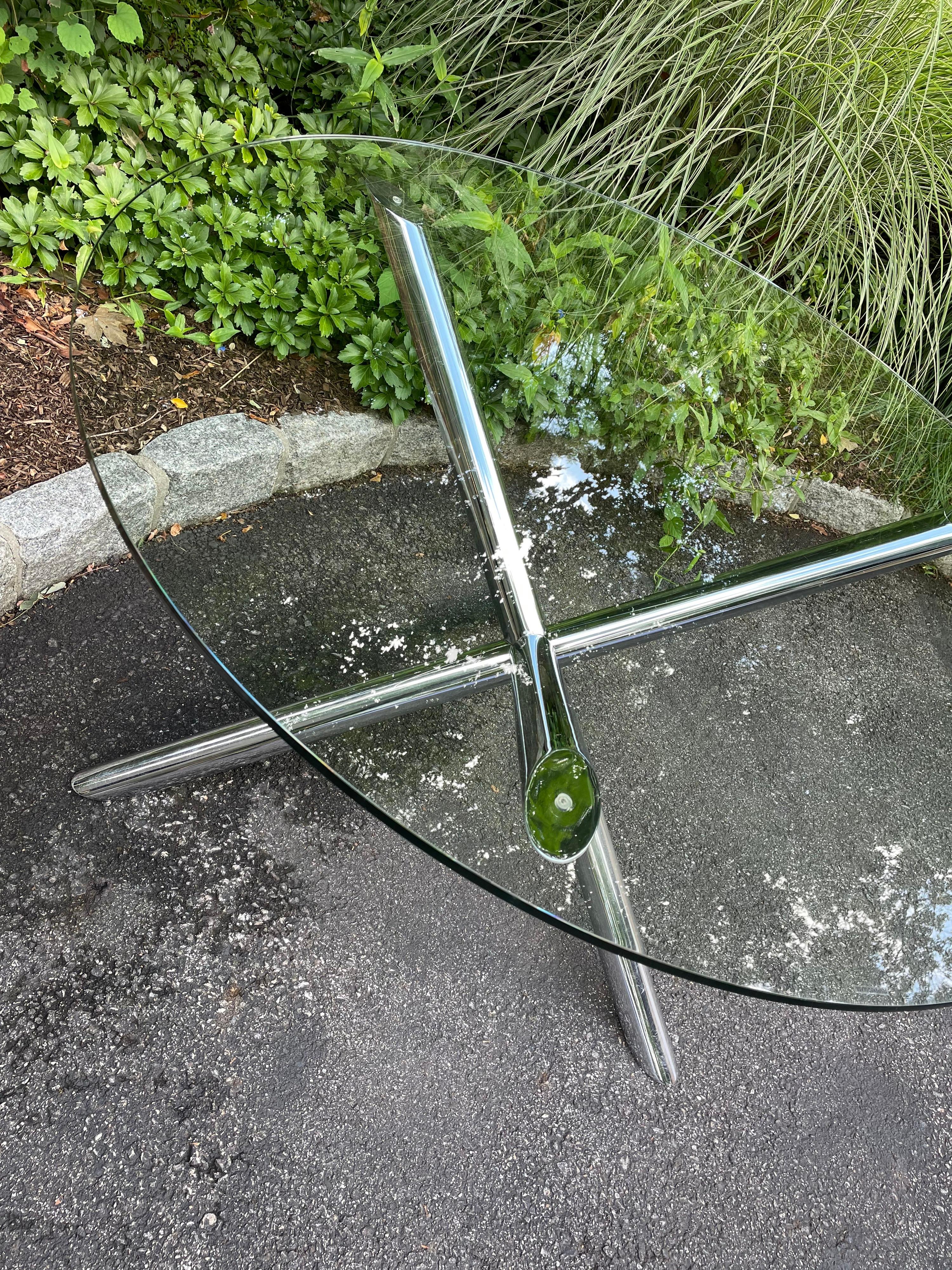 Mid-Century Modern Mid Century Modern Tubular Chrome X Base Dining Table with New Round Glass Top For Sale