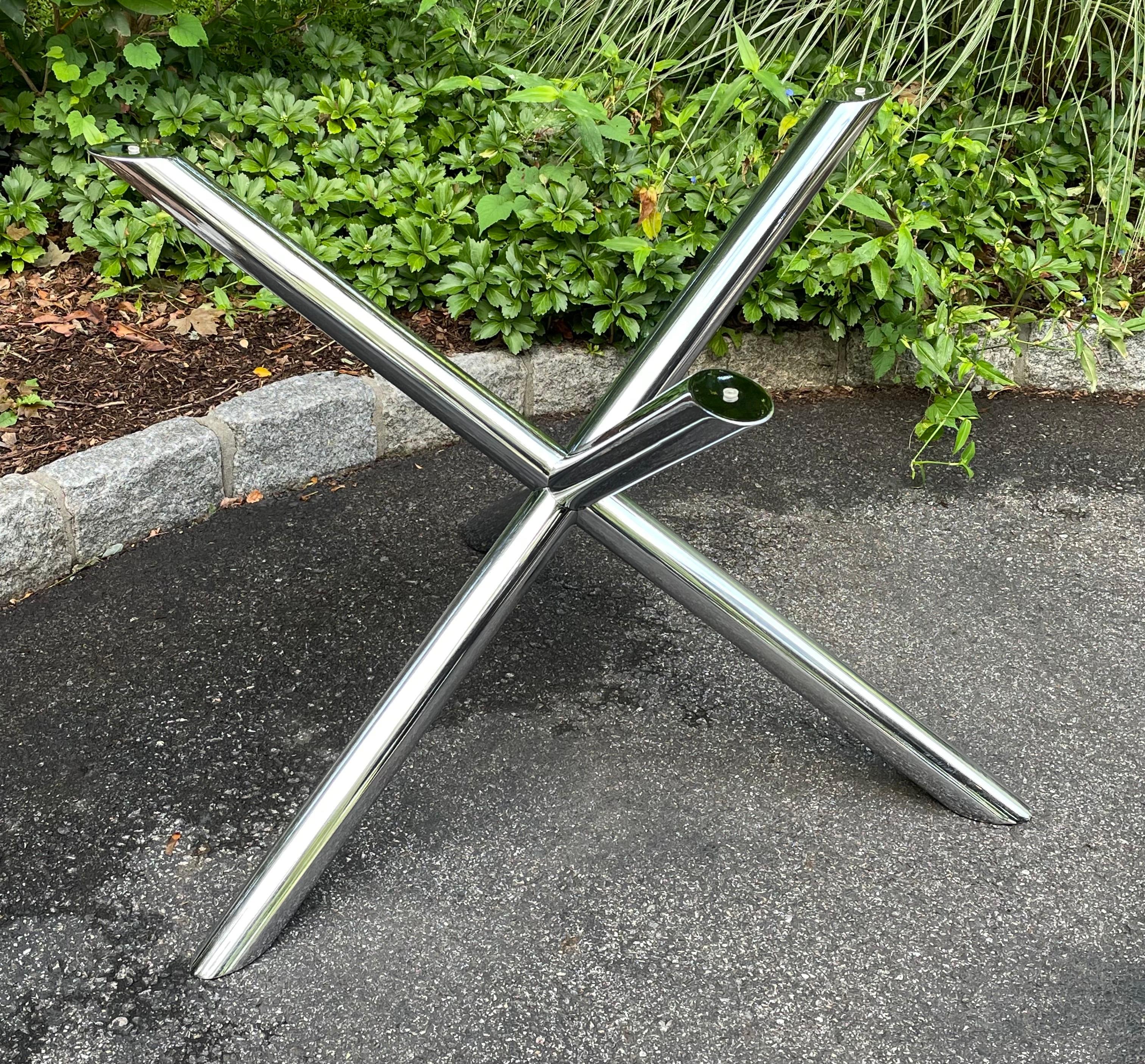 Mid Century Modern Tubular Chrome X Base Dining Table with New Round Glass Top For Sale 2