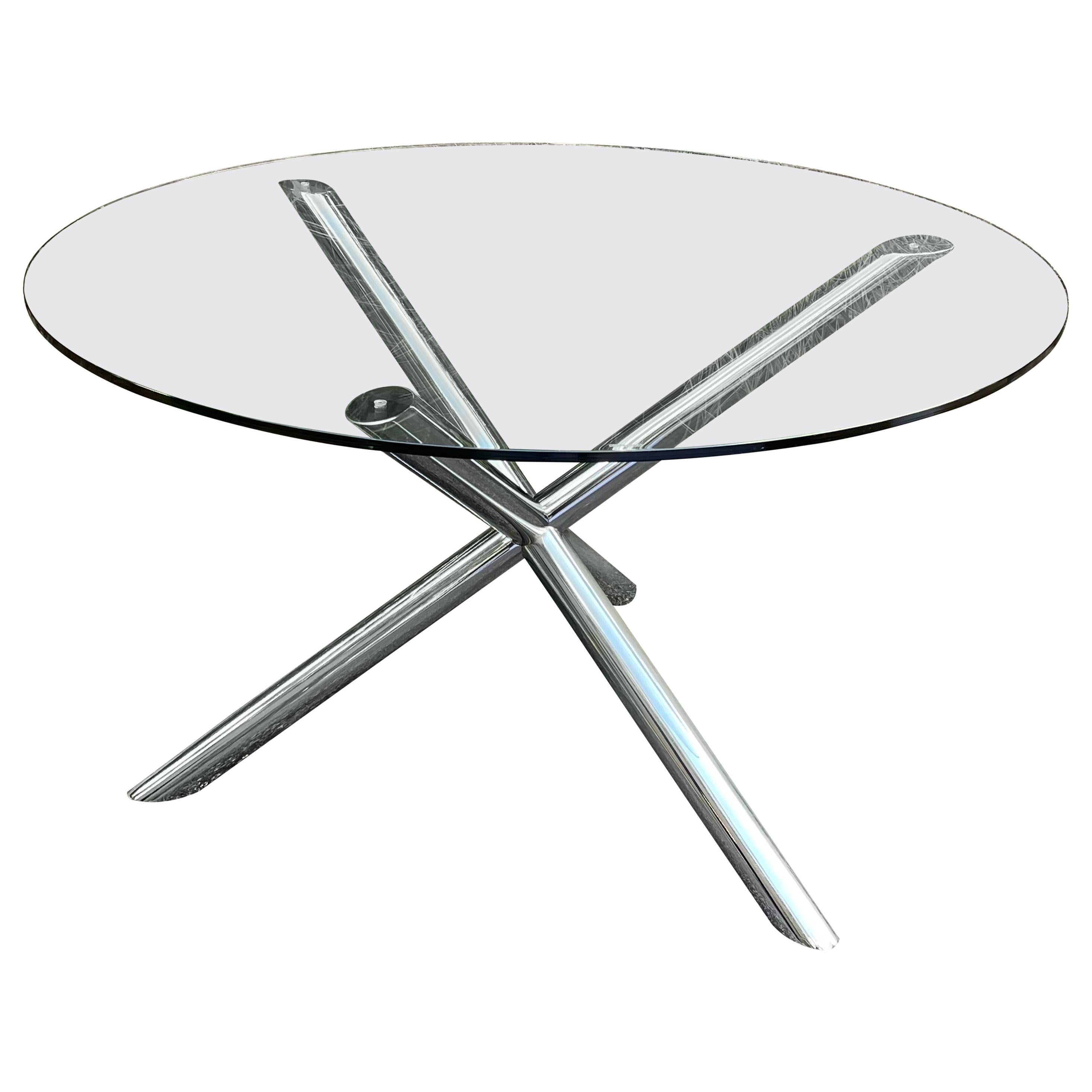 Table de salle à manger moderne du milieu du siècle dernier à base tubulaire chromée en forme de X et plateau en verre rond