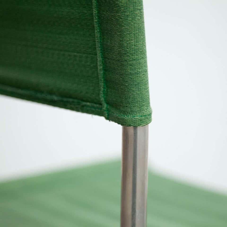 Mid-Century Modern Tubular Steel Chair with Green Fabric For Sale 6