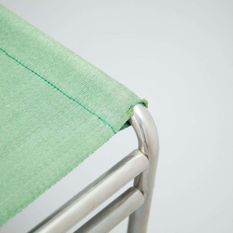 Mid-Century Modern Tubular Steel Chair with Green Fabric For Sale 8