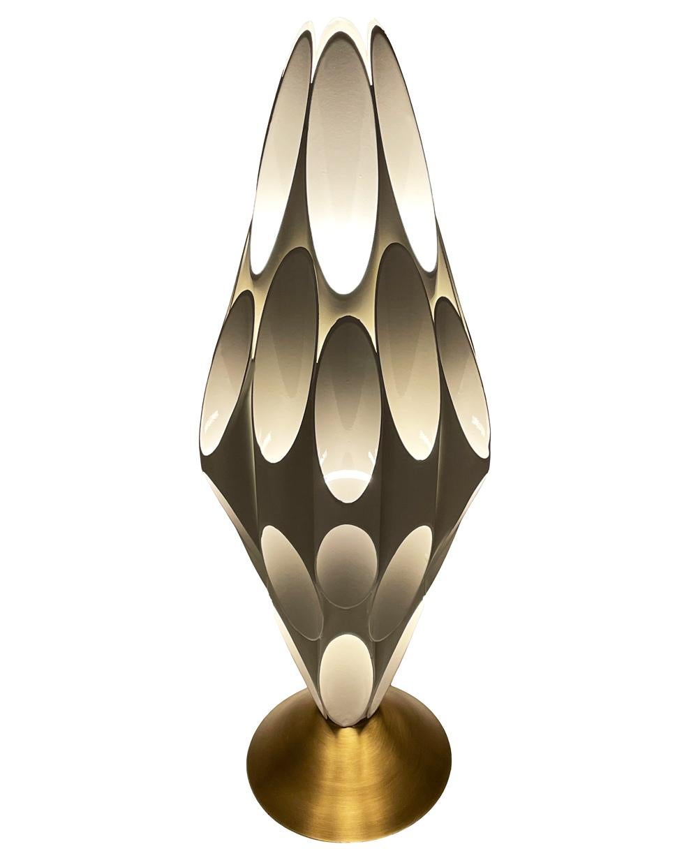 modern sculpture lamp