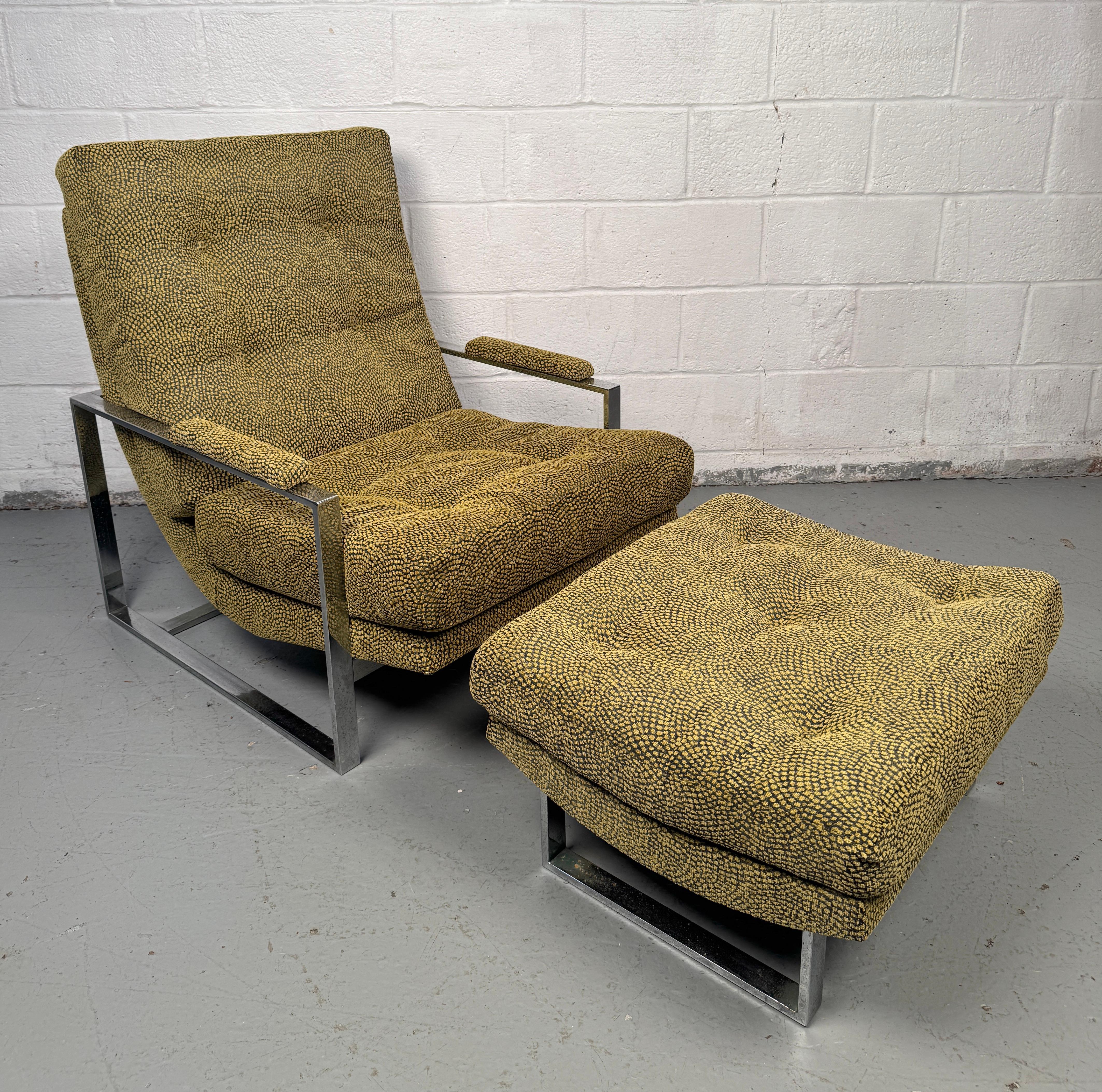 Mid-Century Modern Tufted Flat Bar Lounge Stühle w / Ottoman im Zustand „Gut“ im Angebot in Brooklyn, NY