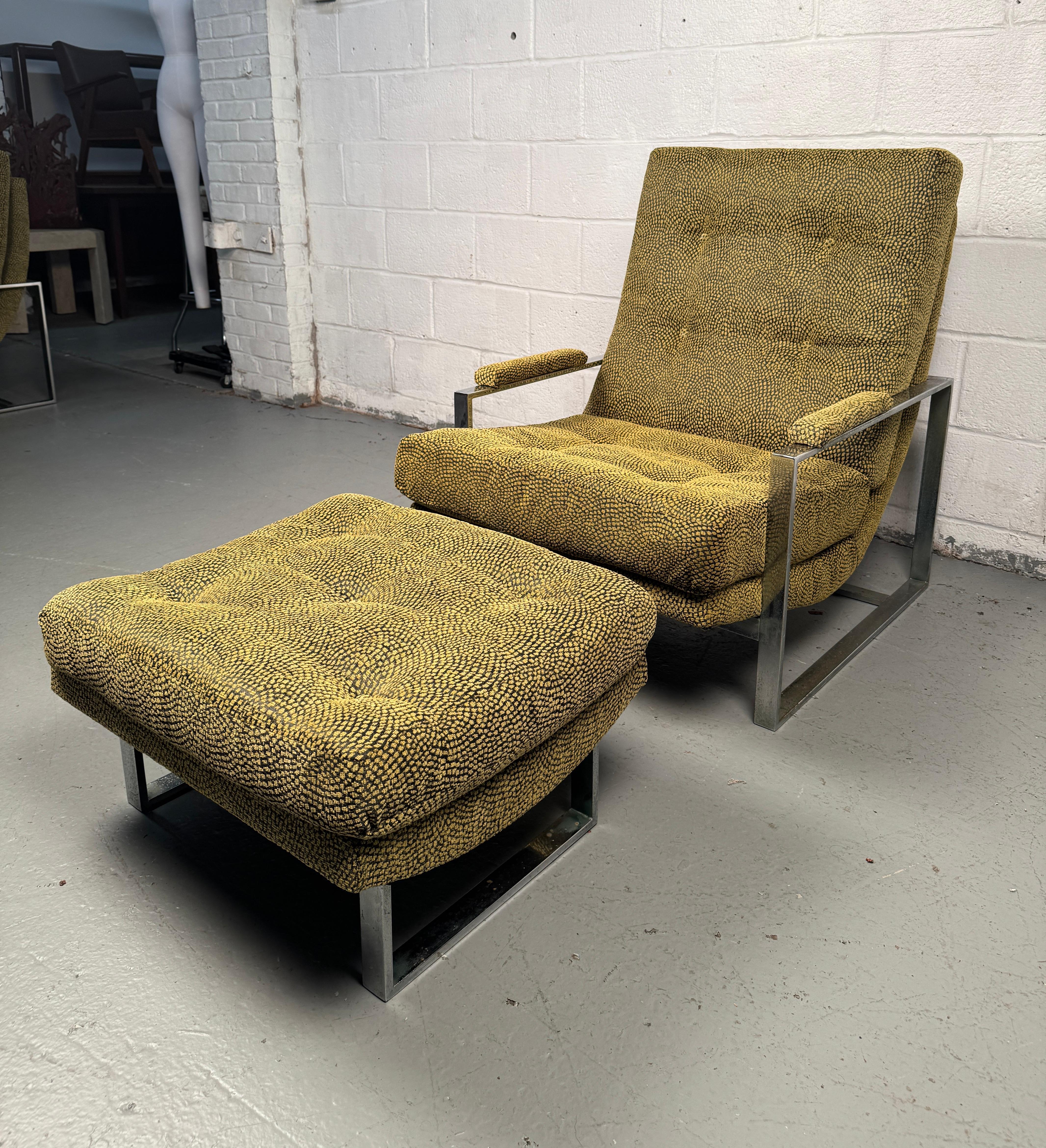 Mid-Century Modern Tufted Flat Bar Lounge Stühle w / Ottoman (20. Jahrhundert) im Angebot