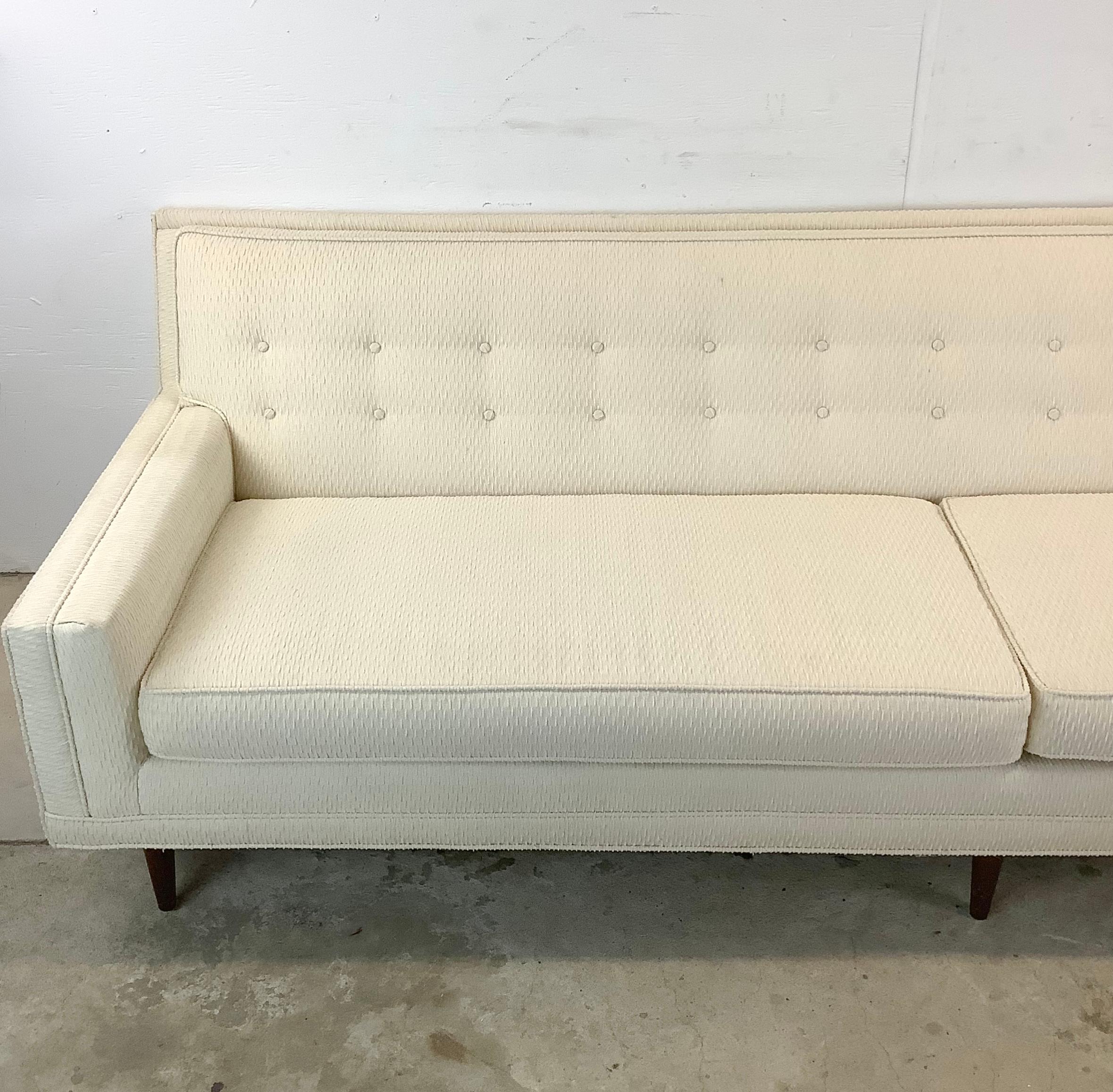 Mid-Century Modern Tufted Sofa  In Good Condition For Sale In Trenton, NJ