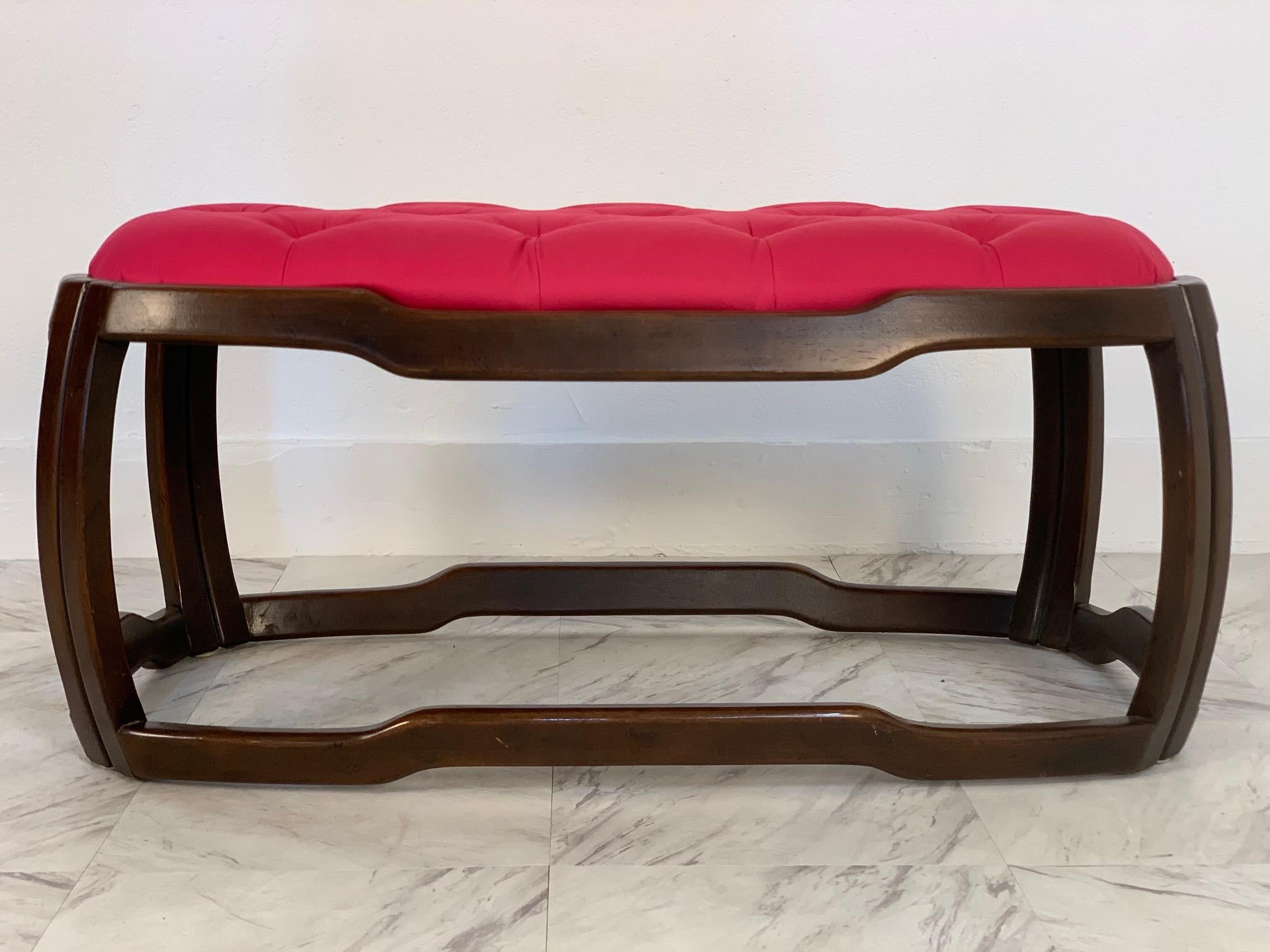 Mid-Century Modern Tufted Upholstered Bench In Good Condition For Sale In New York, NY