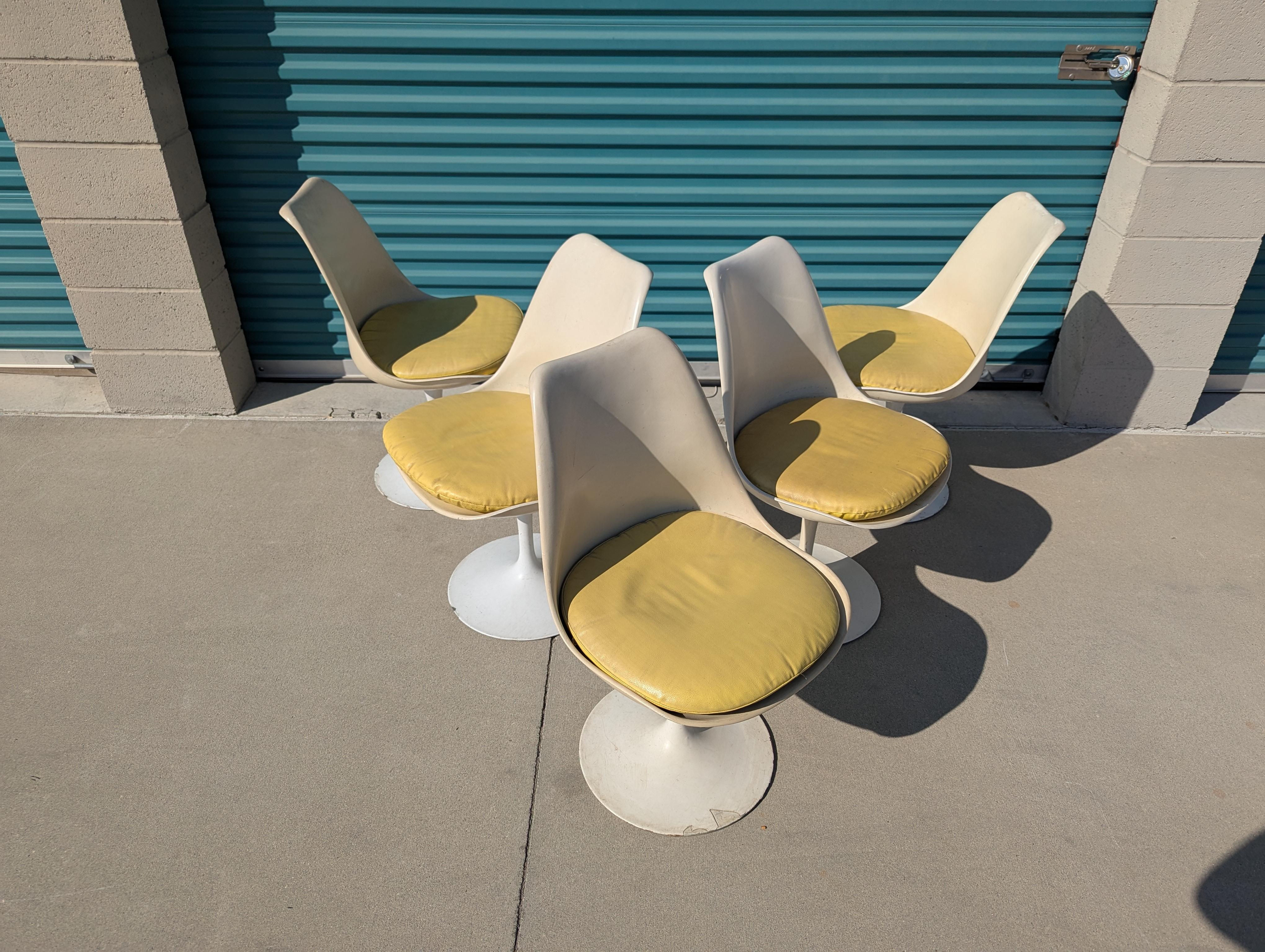 Sedie da pranzo senza braccioli Tulip di Eero Saarinen per Knoll, 1960 ca. in vendita 7
