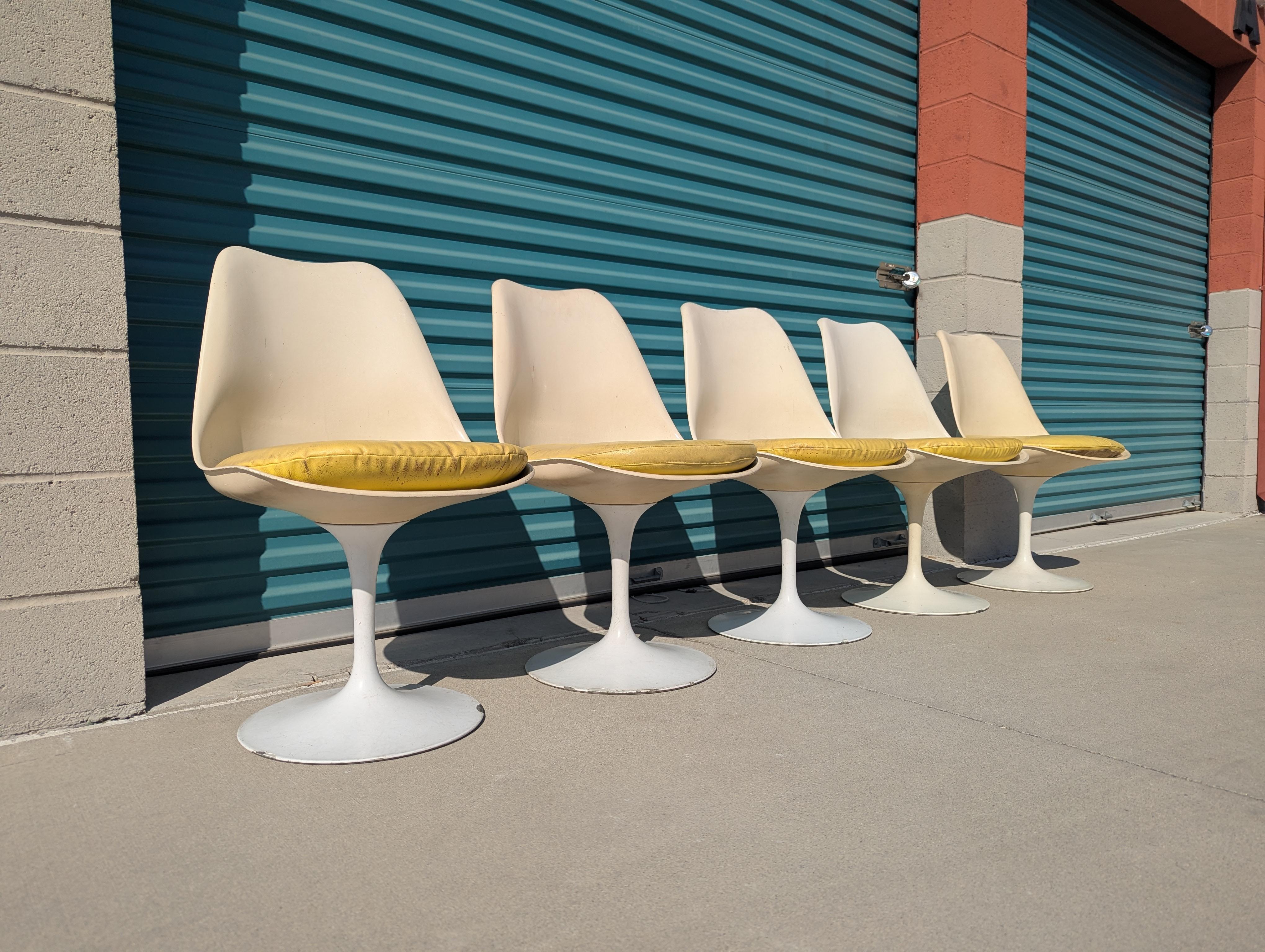 Americano Sedie da pranzo senza braccioli Tulip di Eero Saarinen per Knoll, 1960 ca. in vendita