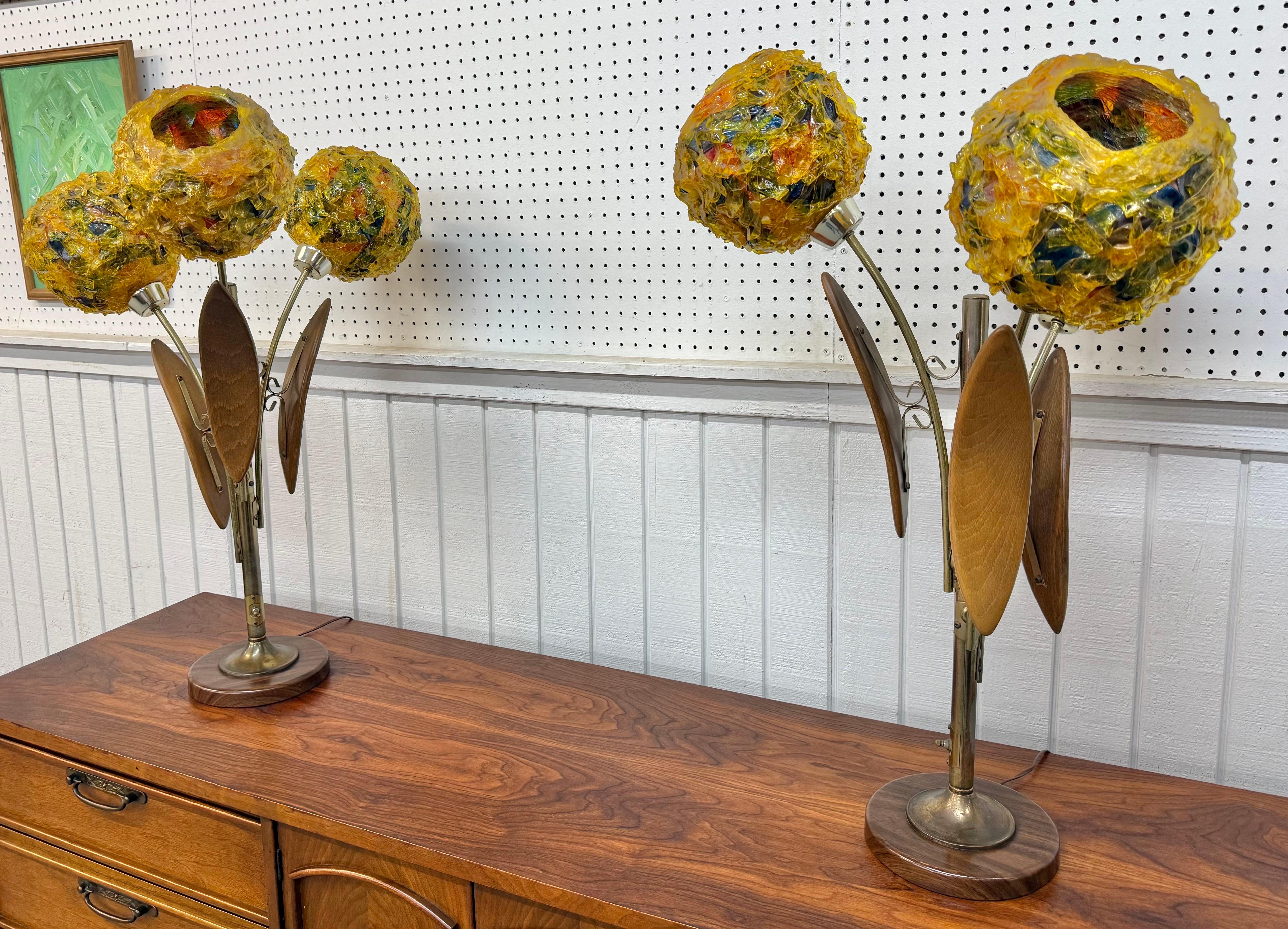 Mid-Century moderno Mid-Century Modern Tulip Spaghetti Shade Table Lamps - Set of 2 in vendita