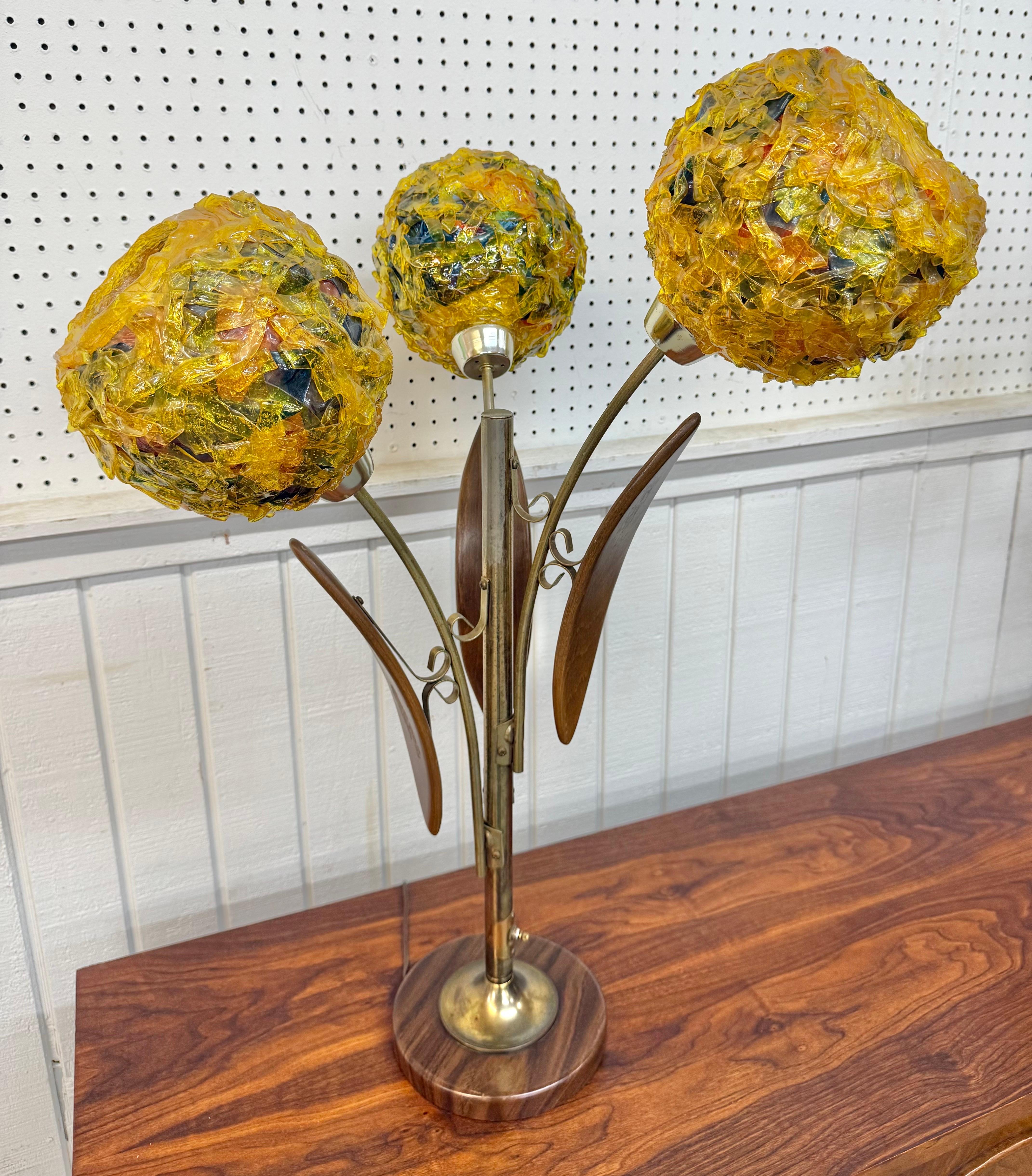 Mid-Century Modern Tulip Spaghetti Shade Table Lamps - Set of 2 In condizioni buone in vendita a Clarksboro, NJ