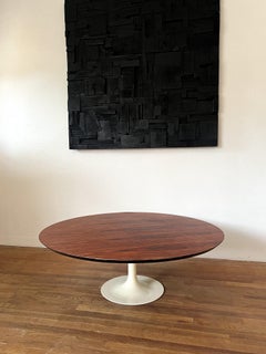 Mid-Century Modern Tulip-Style Coffee Table in the Style of Eero Saarinen, 1970s