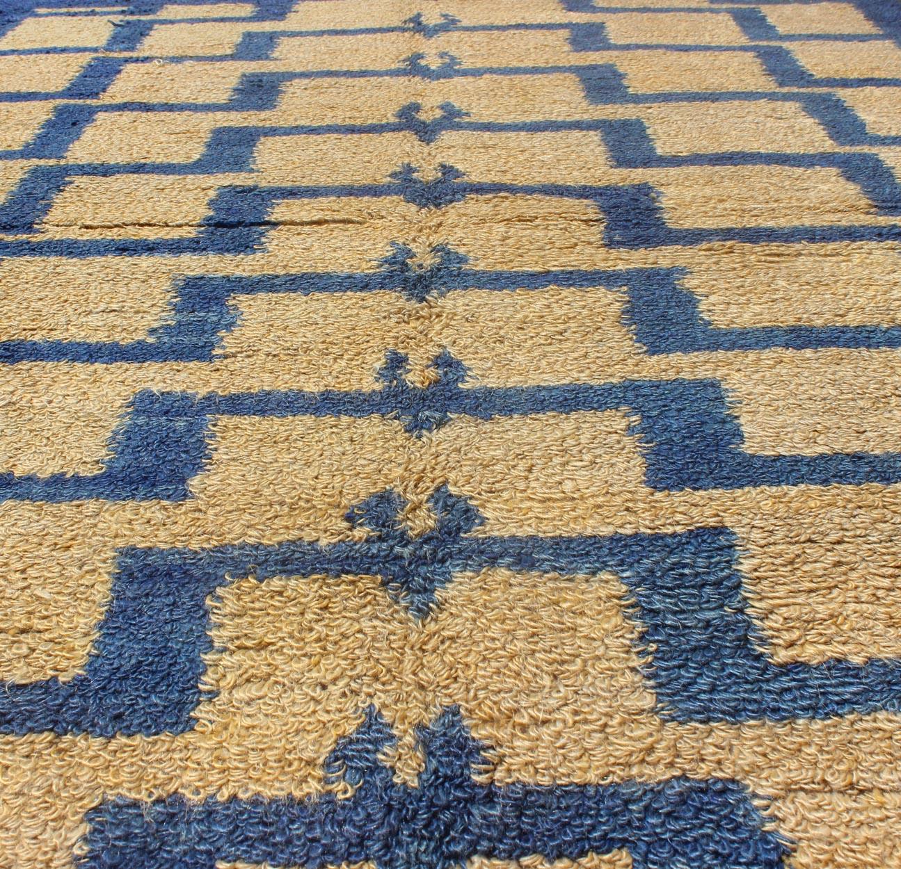 Mid-Century Modern Tulu Turkish Carpet with Tribal Pattern in Blue and Soft Gold For Sale 1