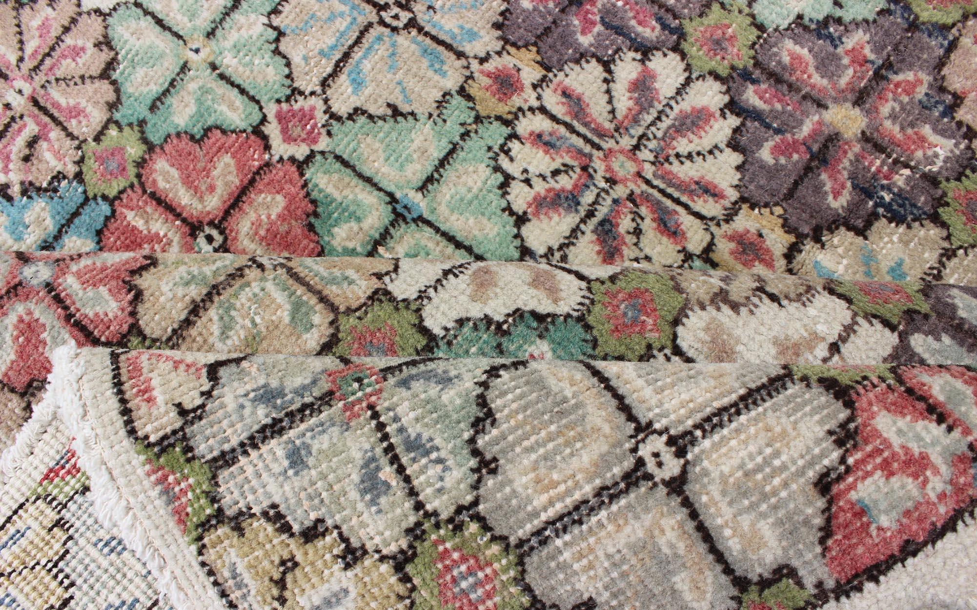 Moderne Mitte des Jahrhunderts,  Vintage  Teppich in mehrfarbigem Design in modernem Design im Zustand „Gut“ im Angebot in Atlanta, GA