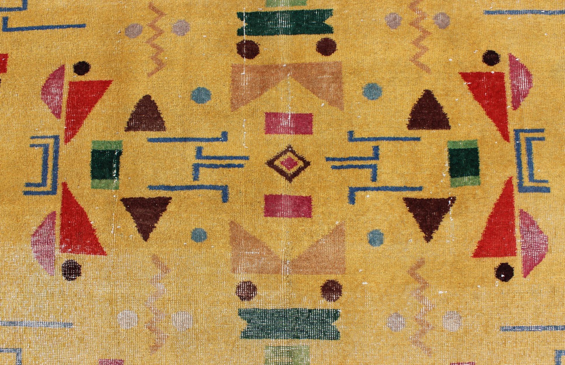 Mid-Century Modern Turkish Rug, Vintage Modern Design Carpet in Yellow Color For Sale 6