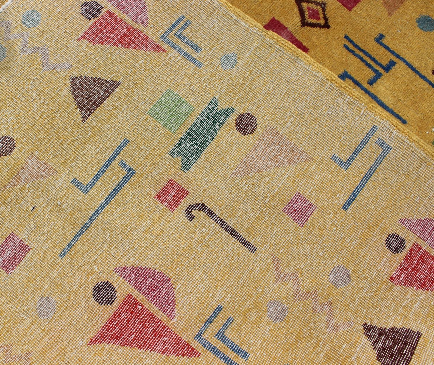 Mid-Century Modern Turkish Rug, Vintage Modern Design Carpet in Yellow Color For Sale 8