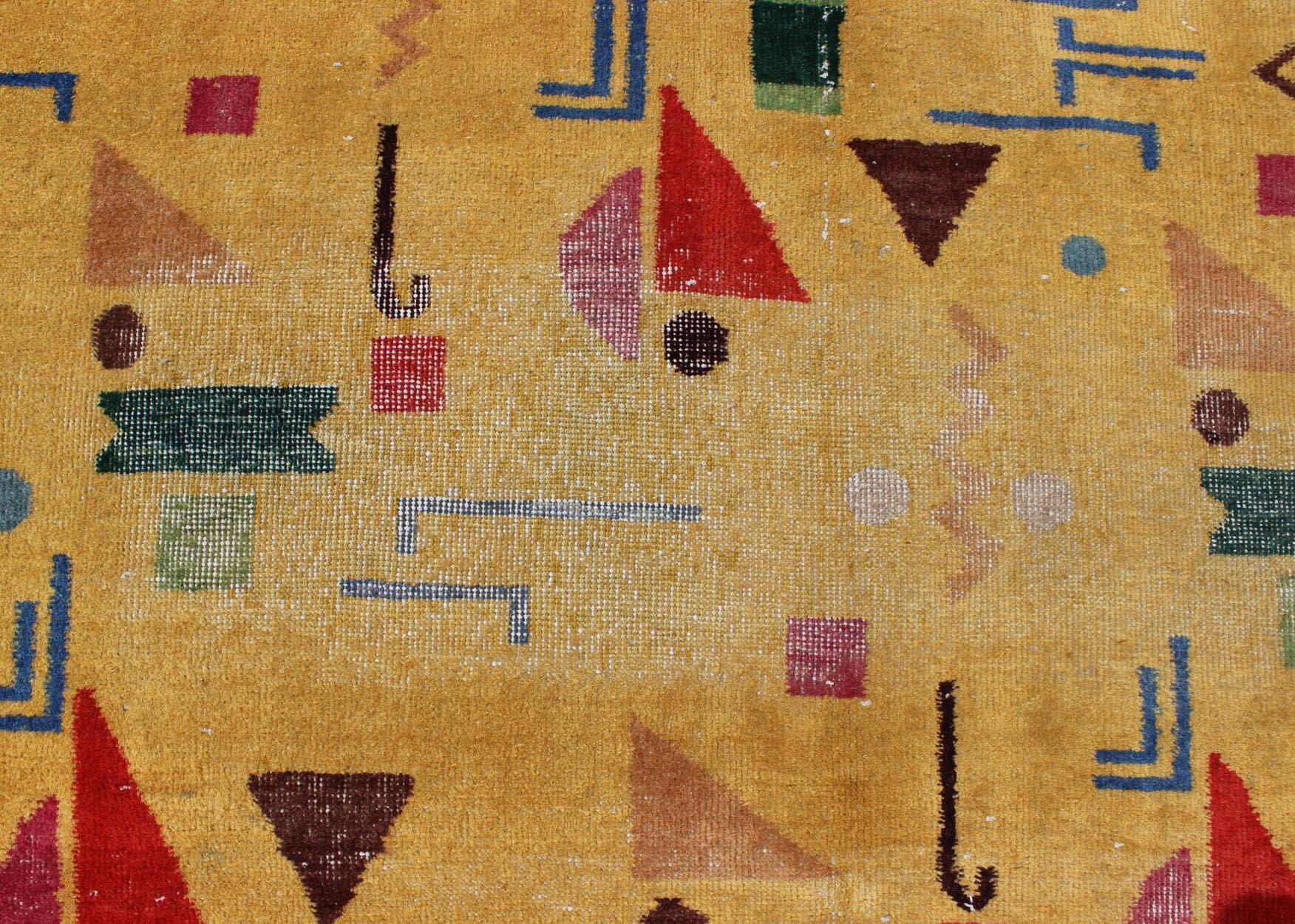 Mid-Century Modern Turkish Rug, Vintage Modern Design Carpet in Yellow Color For Sale 1