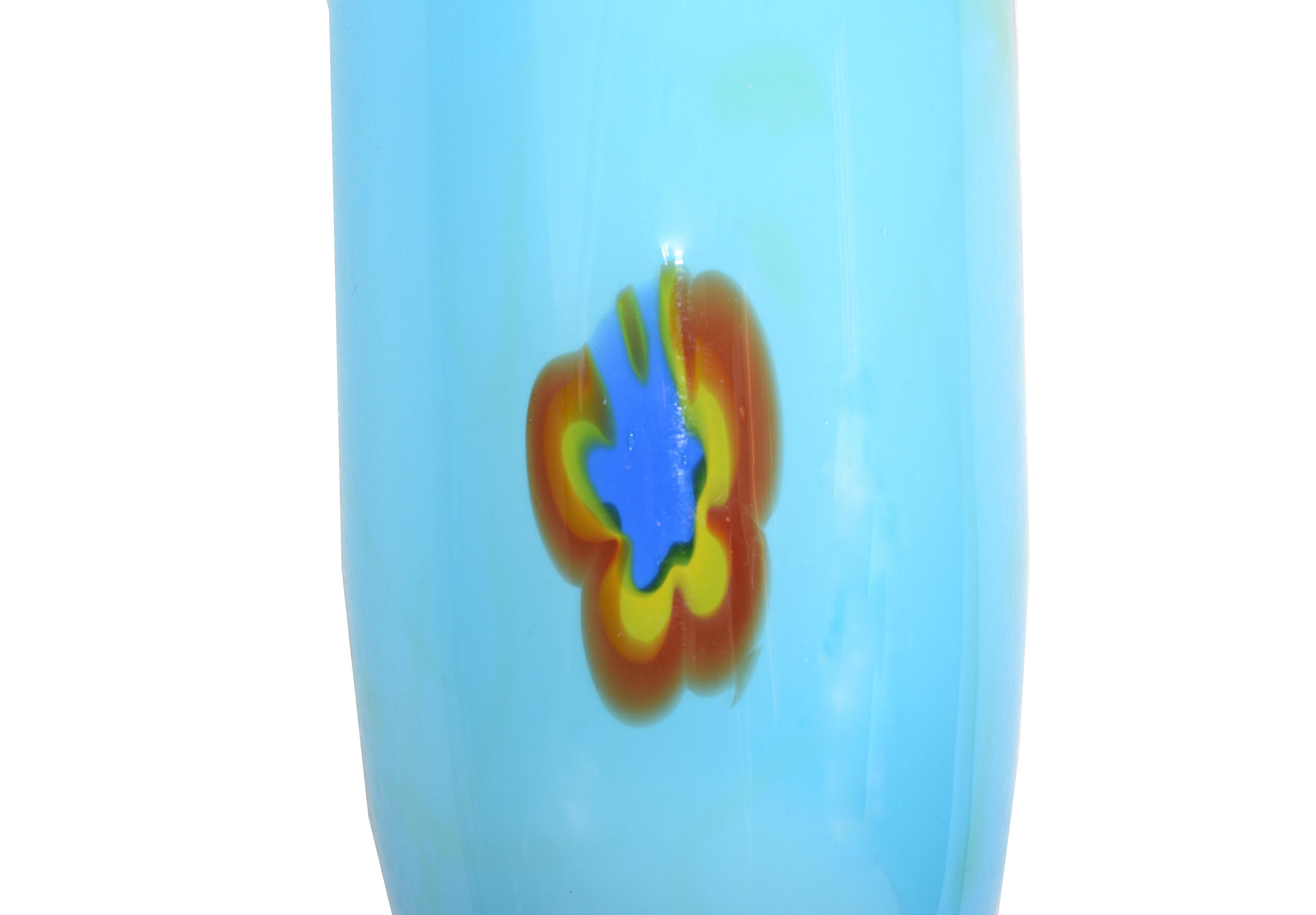 Mid-Century Modern Turquoise and White Blown Murano Art Glass Flower Vase, Italy In Good Condition In Miami, FL
