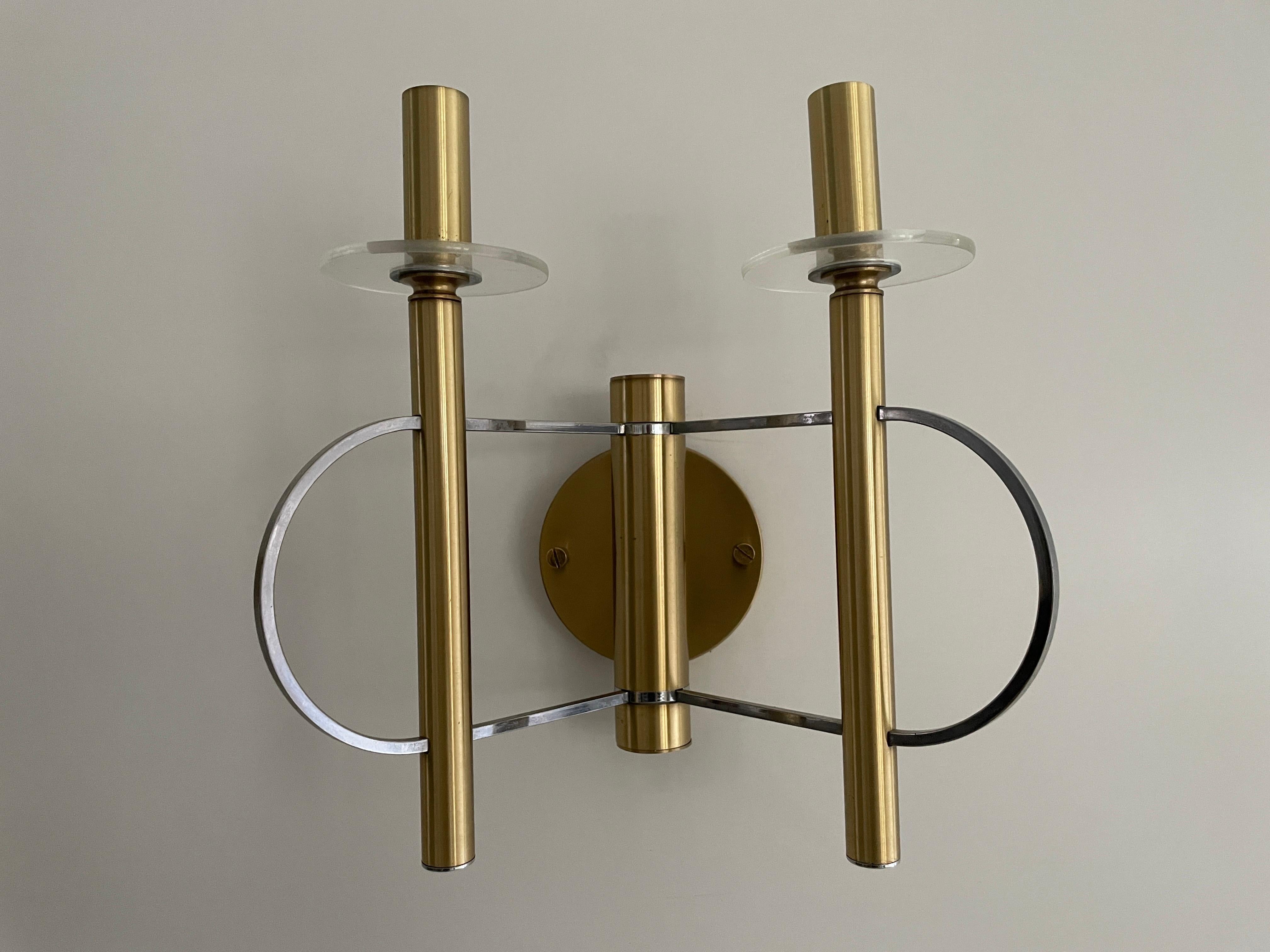 Brass Mid-century Modern Twin-shade Set of 3 Sconces by Sciolari, 1960s, Italy For Sale