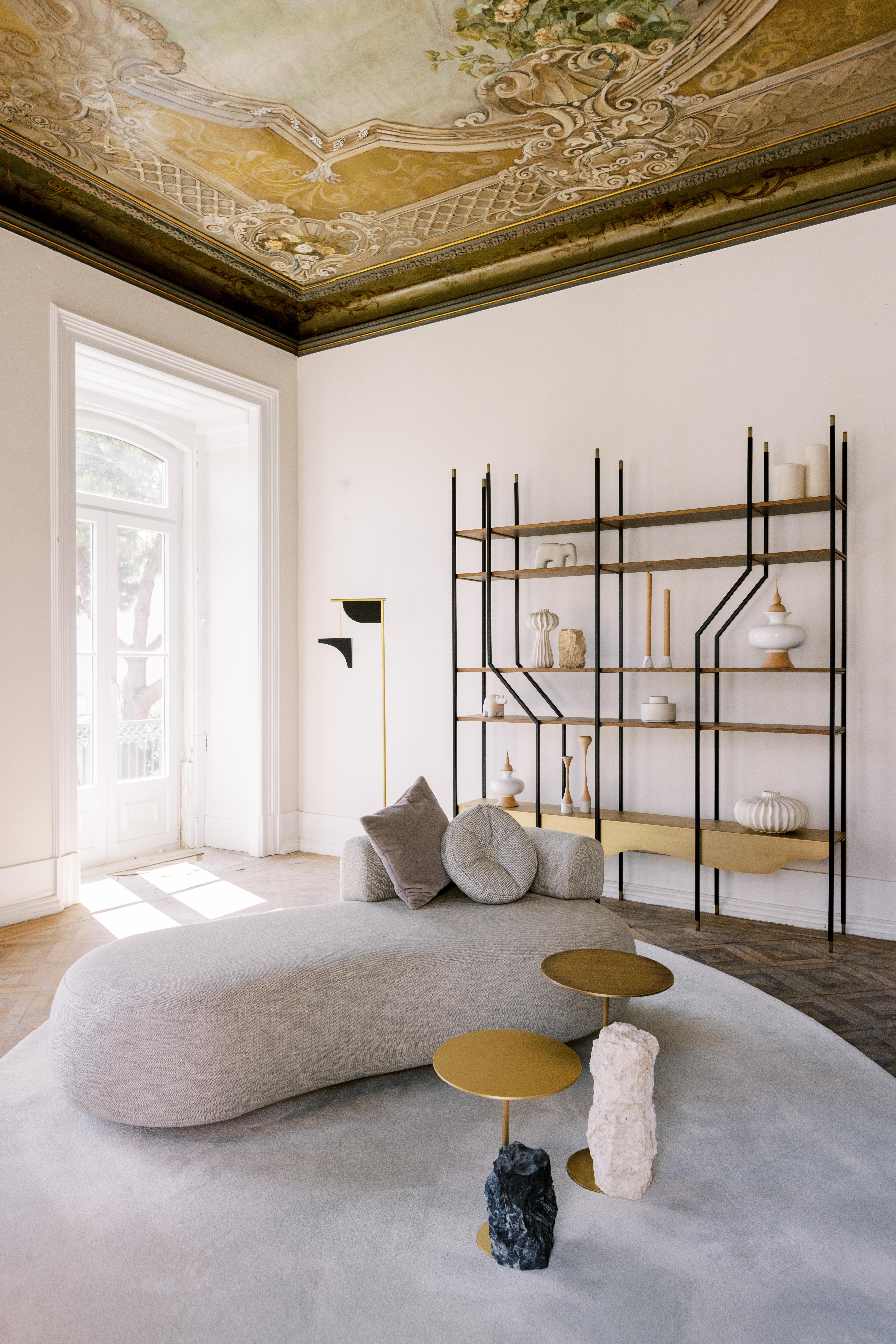 Letto a due piazze moderno di metà secolo, Bouclé bianco, fatto a mano da Greenapple in vendita 8