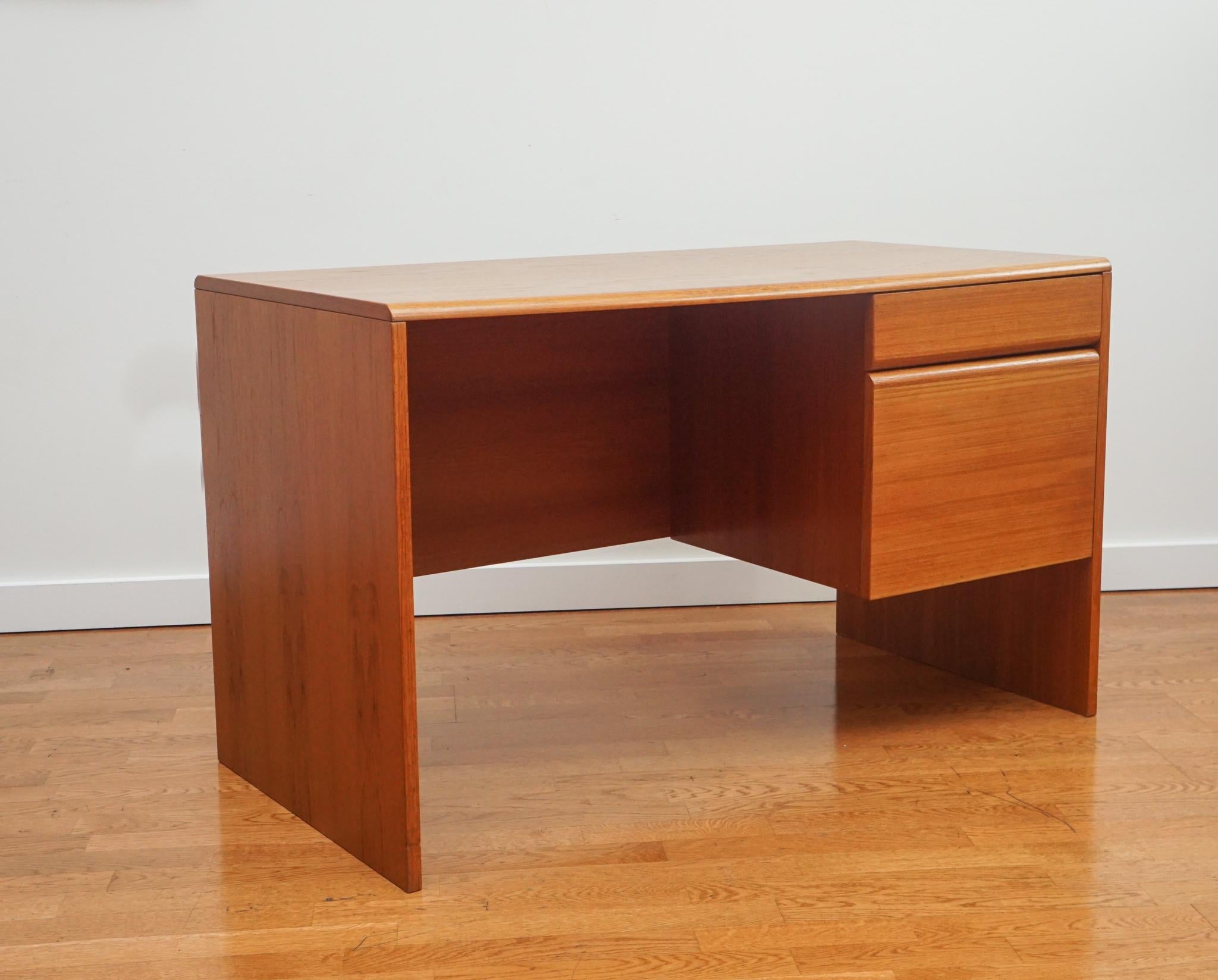 Italian Mid-Century Modern Two-Drawer Teak Desk For Sale