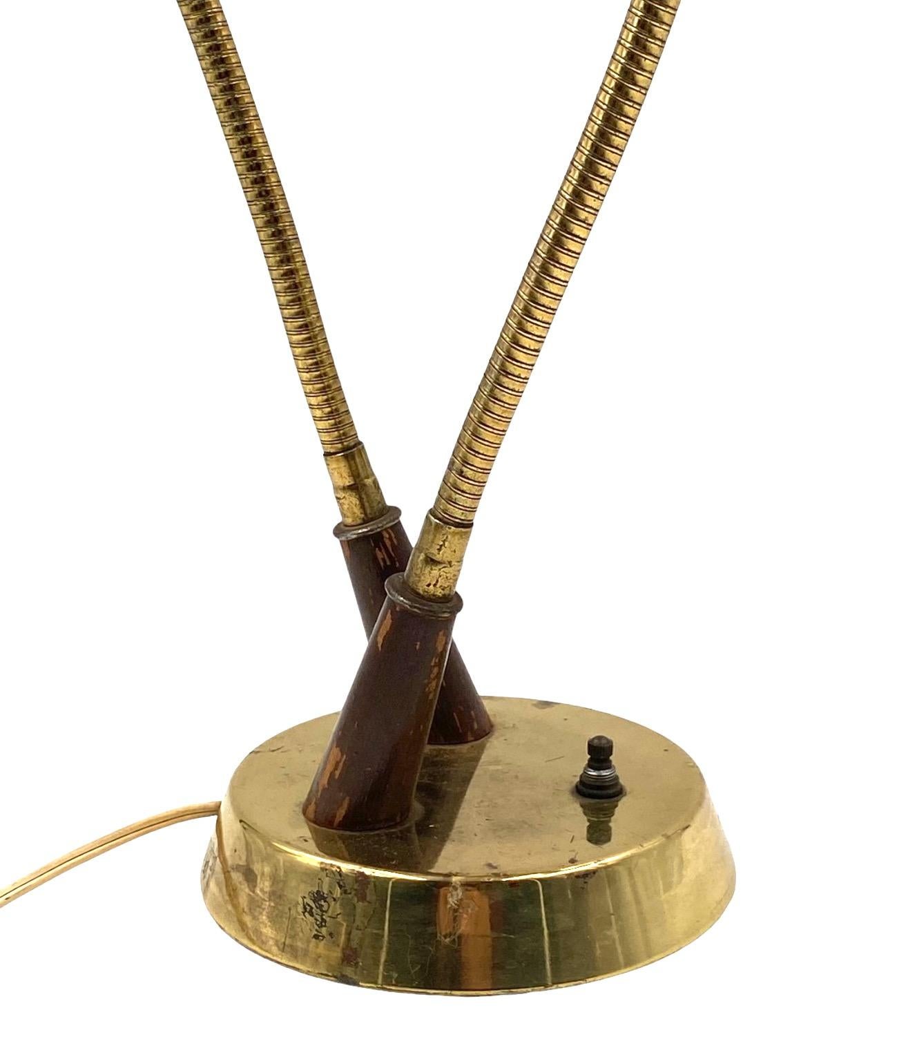 Lampe à deux lumières, France circa 1960 en vente 1