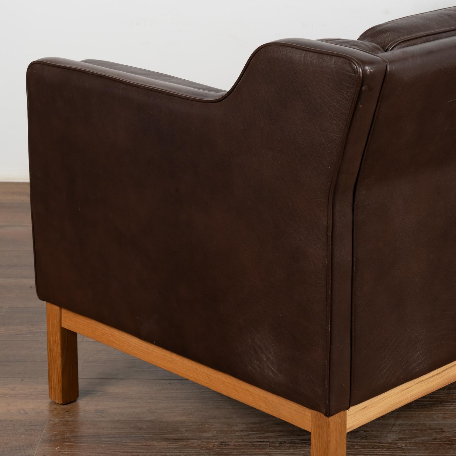 Mid Century Modern Two Seat Brown Leather Sofa Loveseat, Denmark circa 1960 For Sale 5