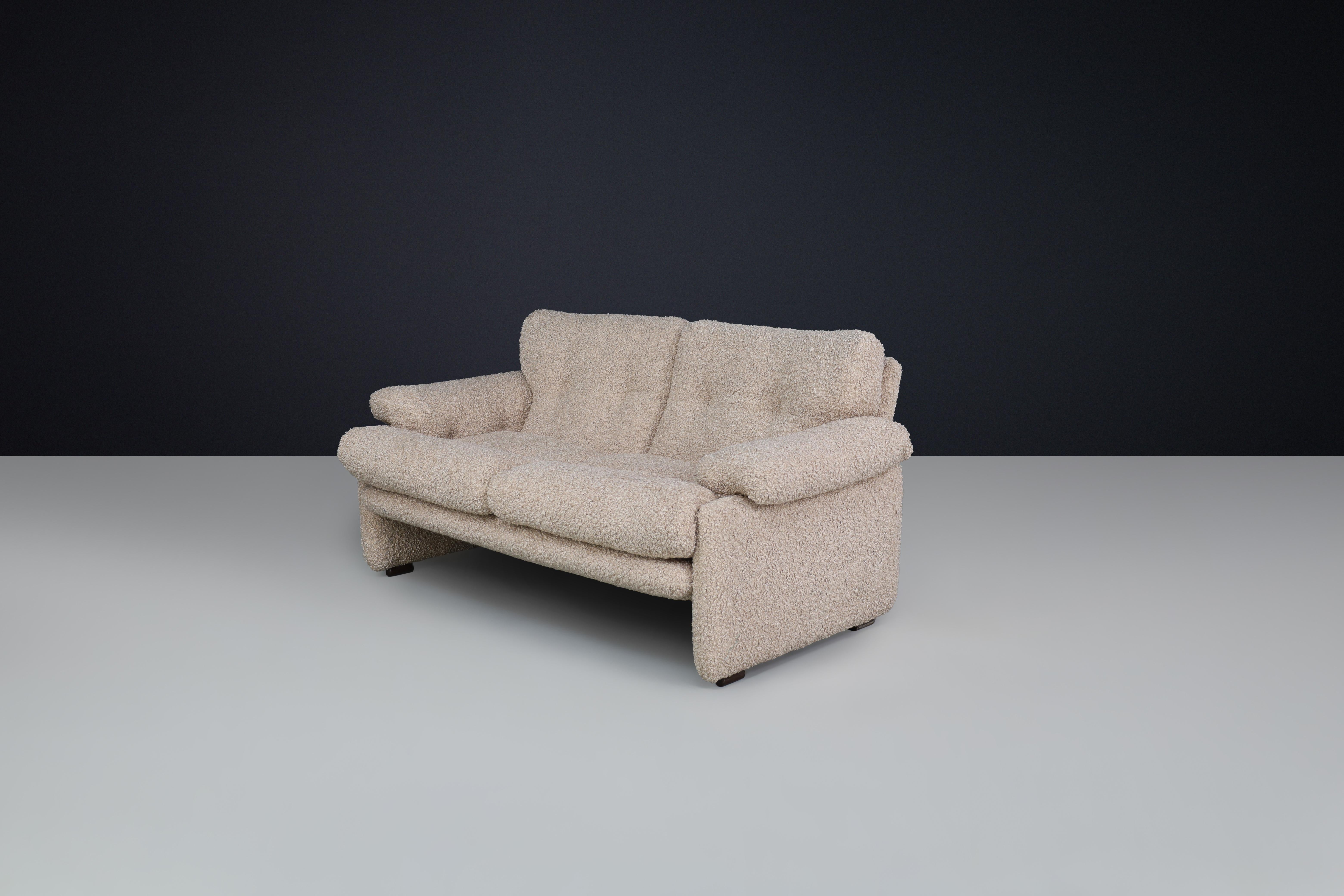 Mid-Century Modern Two-Seat 