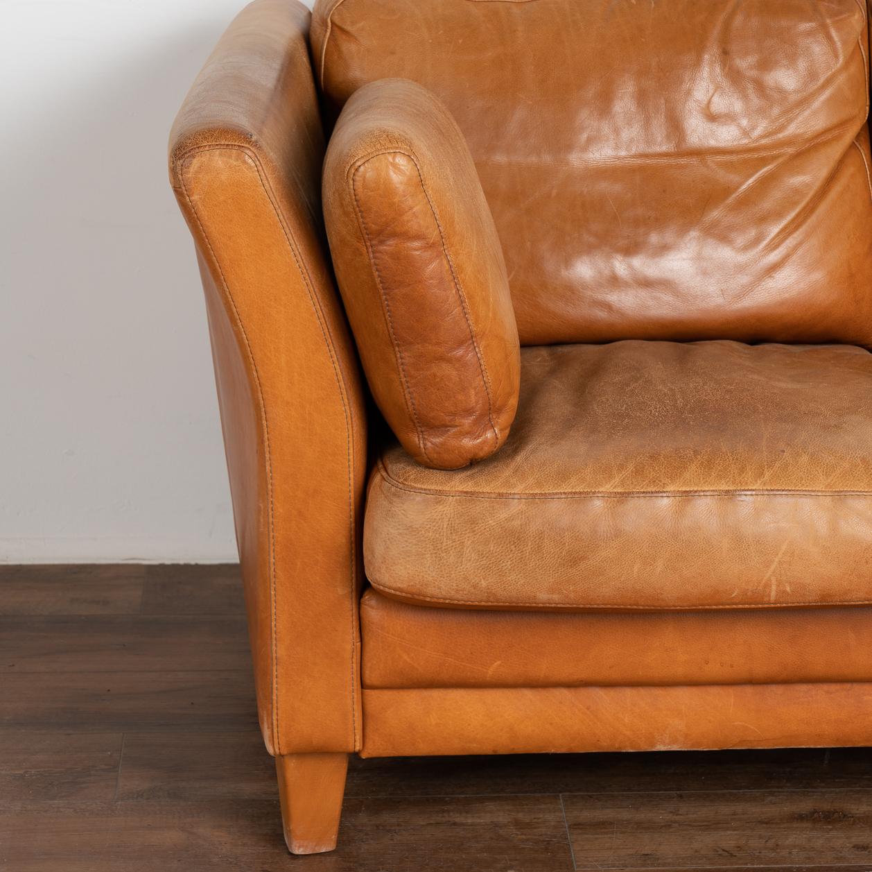Mid-Century Modern Two Seat Sofa Loveseat in Caramel Brown Leather, circa 1970 In Good Condition In Round Top, TX