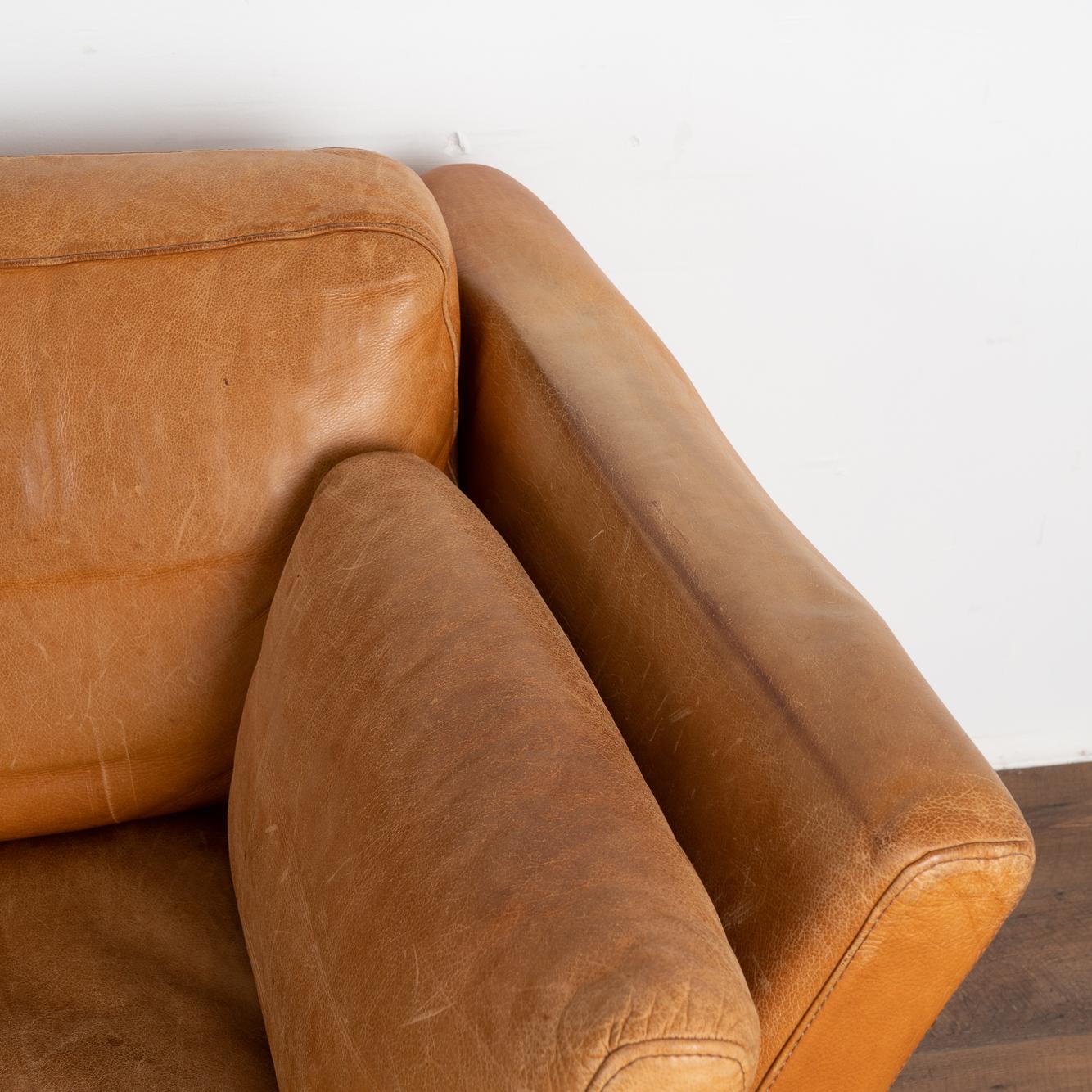 Mid-Century Modern Two Seat Sofa Loveseat in Caramel Brown Leather, circa 1970 4