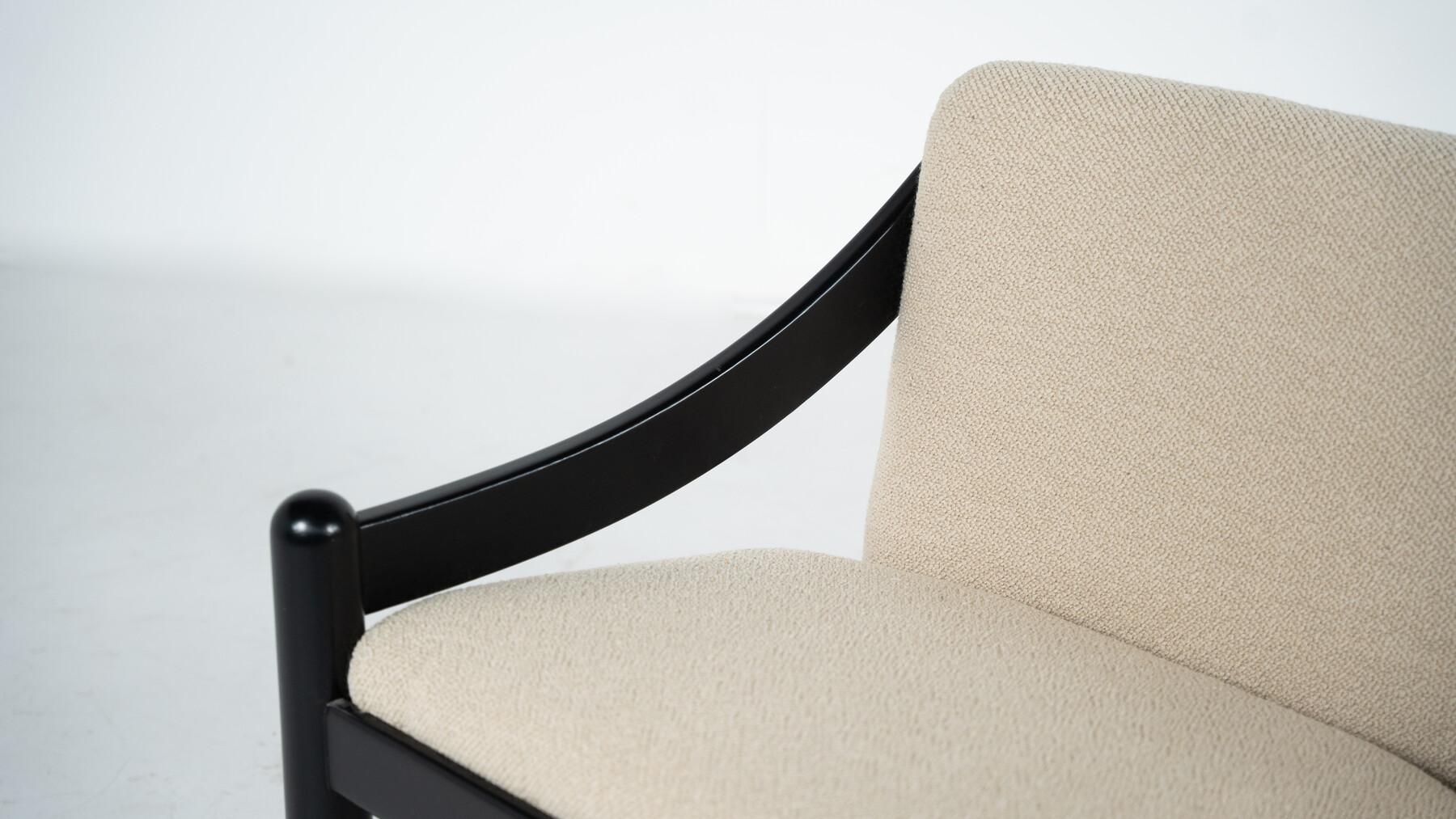 Sofá Moderno de Mitad de Siglo de Dos Plazas en Madera Lacada Bouclé Modelo 
