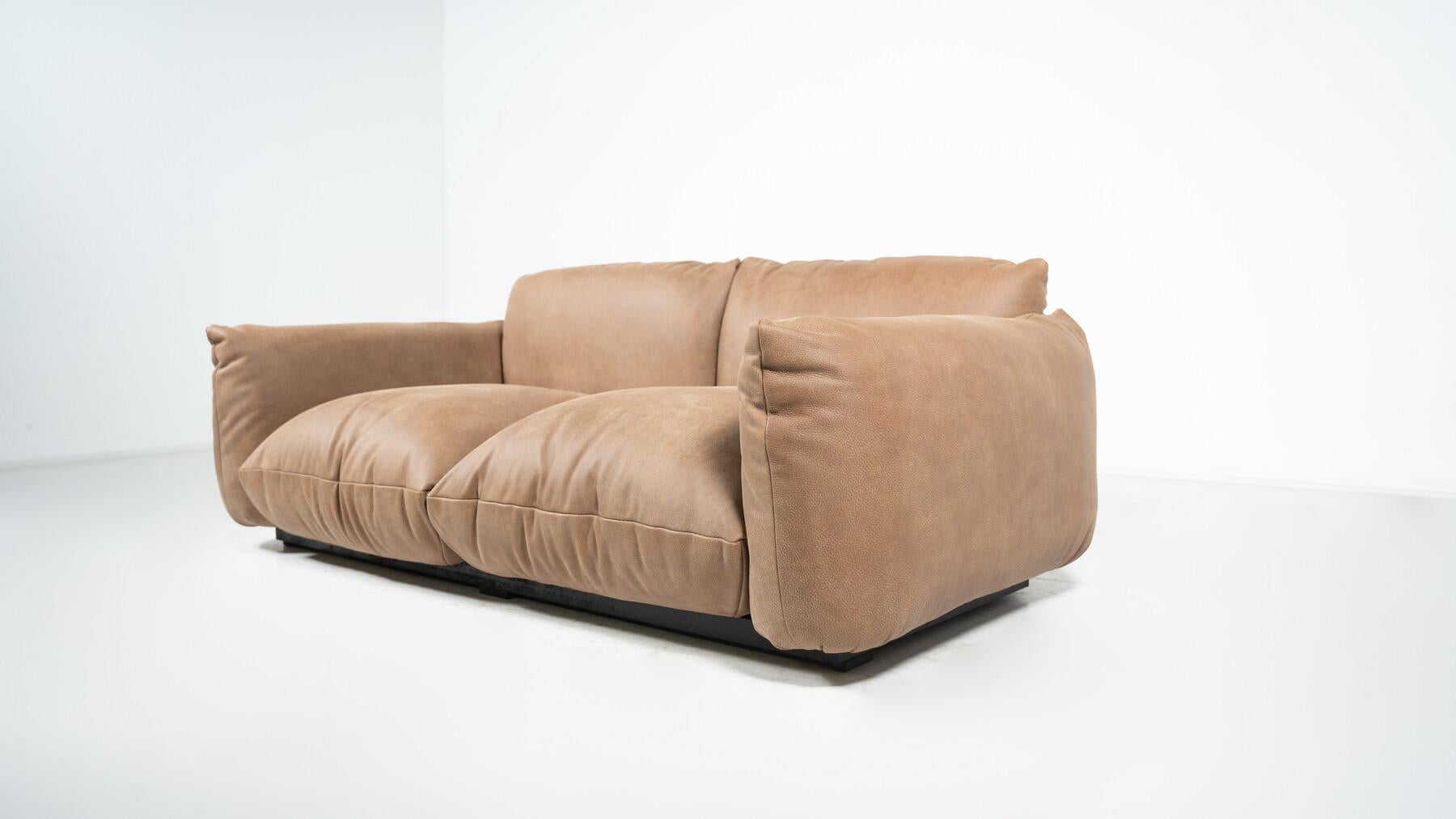 Mid-Century Modern Canapé Marenco à deux mers, moderne du milieu du siècle dernier par Mario Marenco en vente