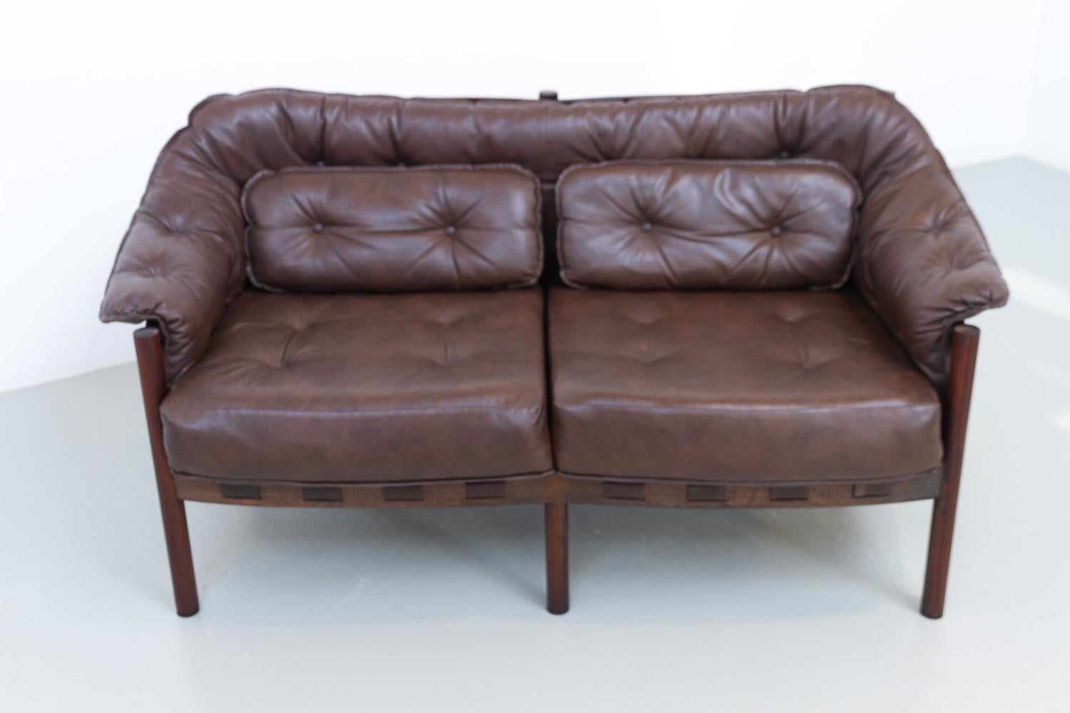 Scandinave moderne Canapé deux places The Moderns Modernity par Ellekær & Norell pour Coja Suède, années 1970. en vente