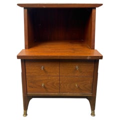 Comodino a due piani in stile Mid-Century Modern