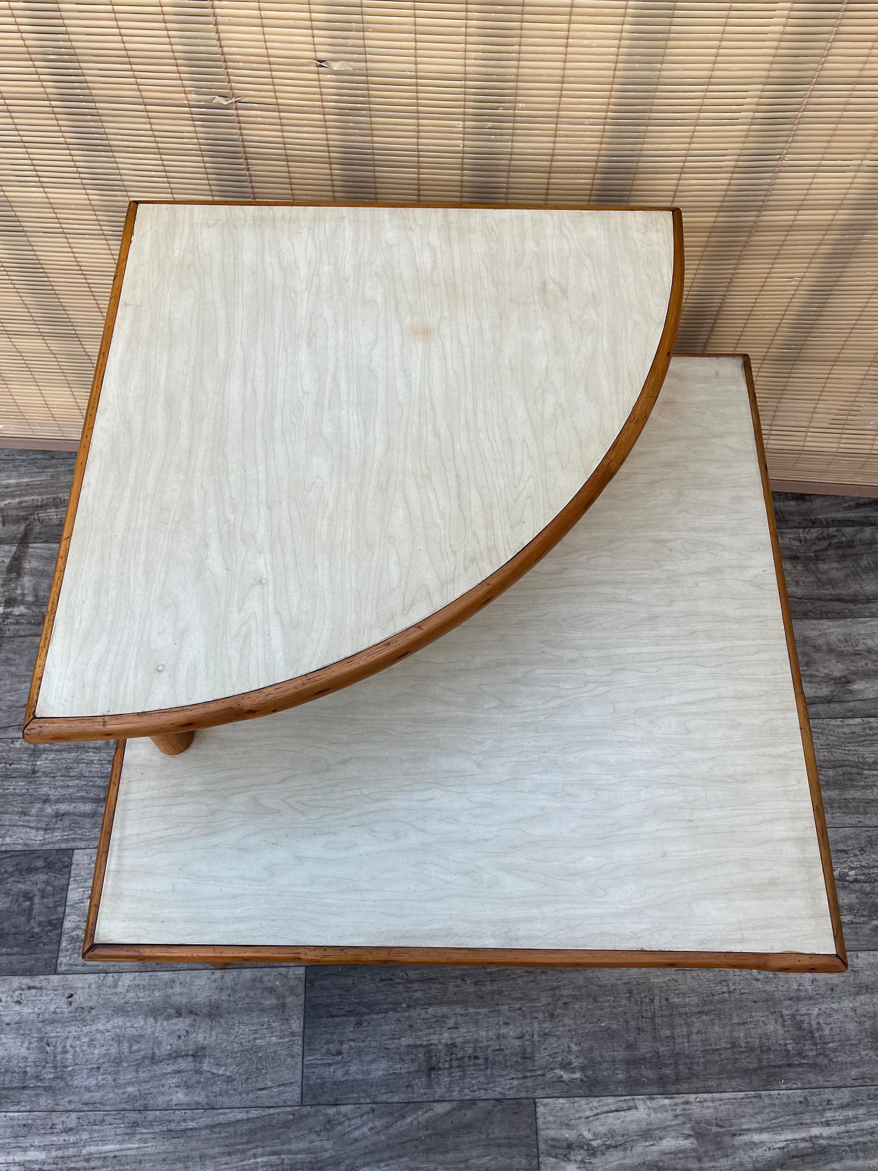 Mid Century Modern Two Tiered Rattan Corner Table. Circa 1950s For Sale 7