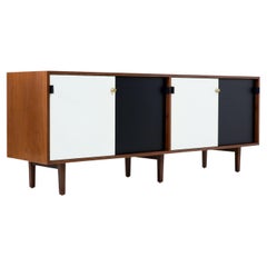 Mid-Century Modern Two-Tone Doors Lacquer Credenza by Florence Knoll