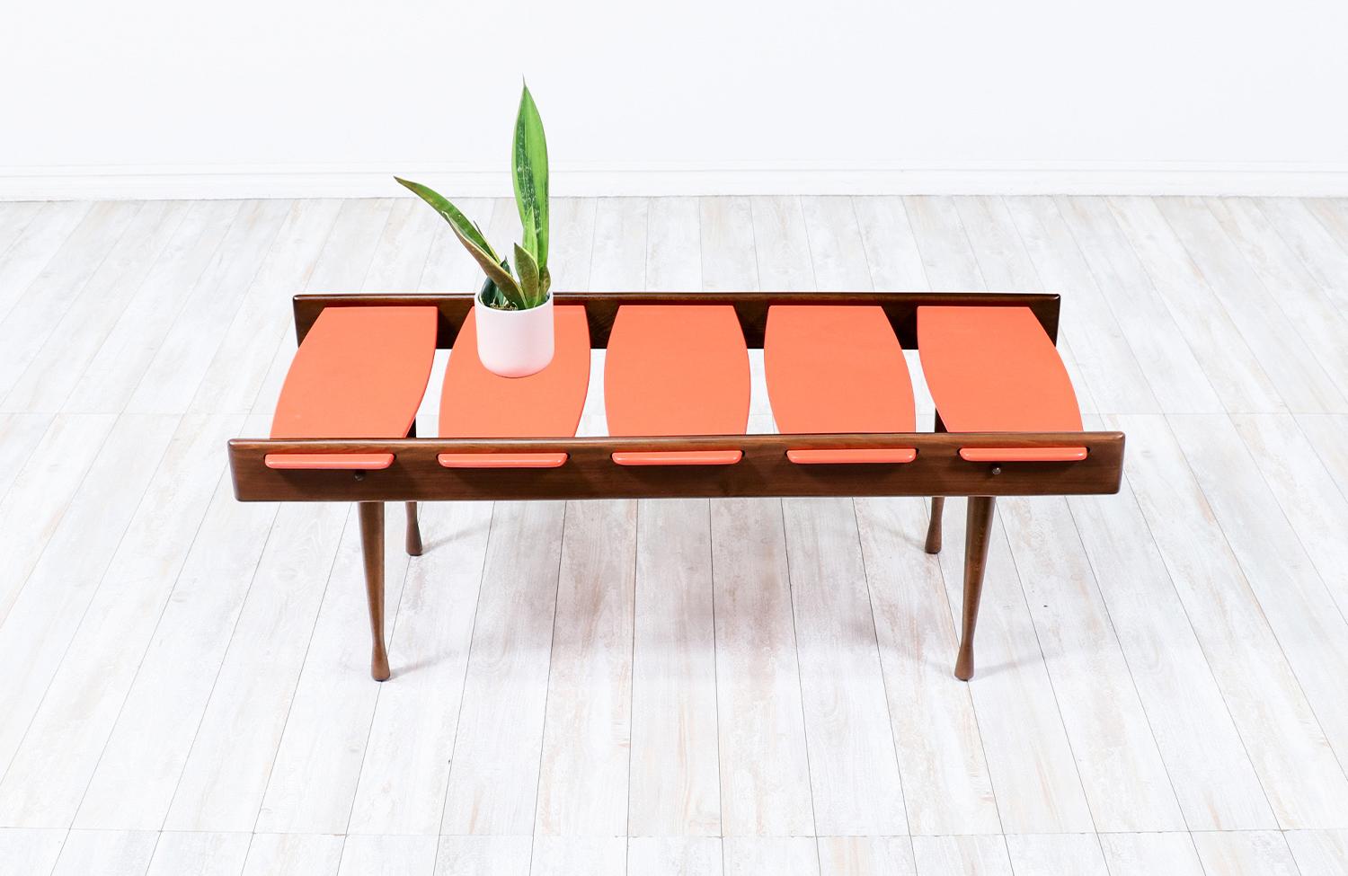 American  Expertly Restored - Mid-Century Modern Two-Tone Lacquered Coffee Table  For Sale