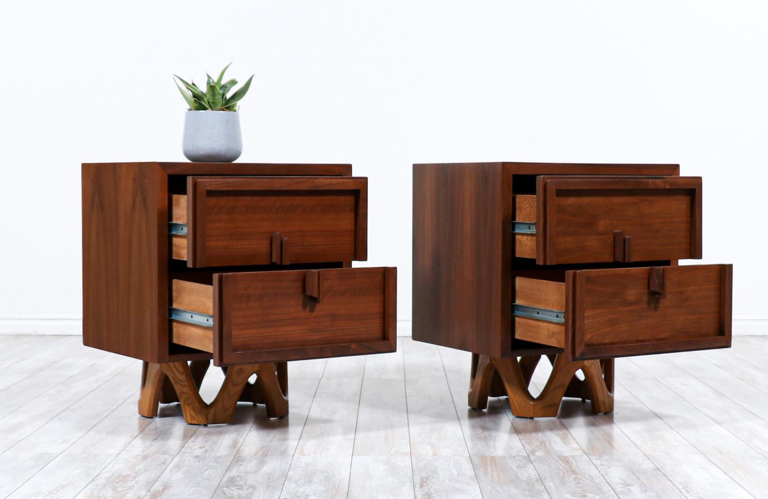Canadian Expertly Restored - Mid-Century Modern Two-Tone Walnut & Oak Night Stands