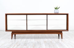 Mid-Century Modern Two-Toned Lacquered & Walnut Dresser by United Furniture
