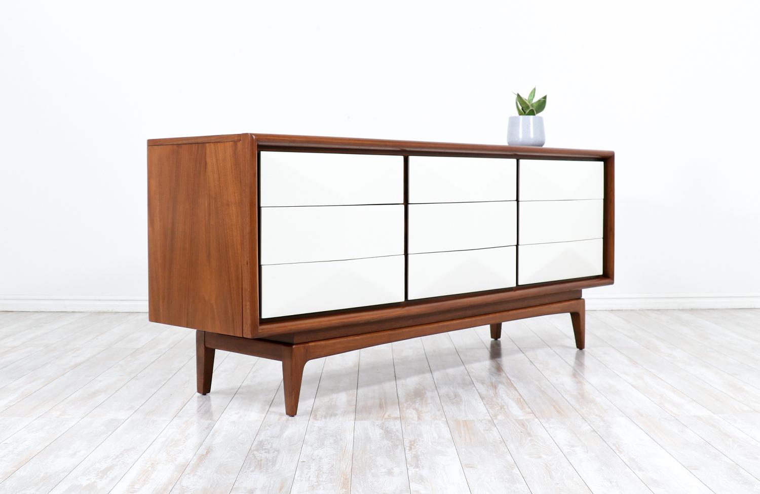 American Mid-Century Modern Two-Toned Lacquered & Walnut Dresser by United Furniture