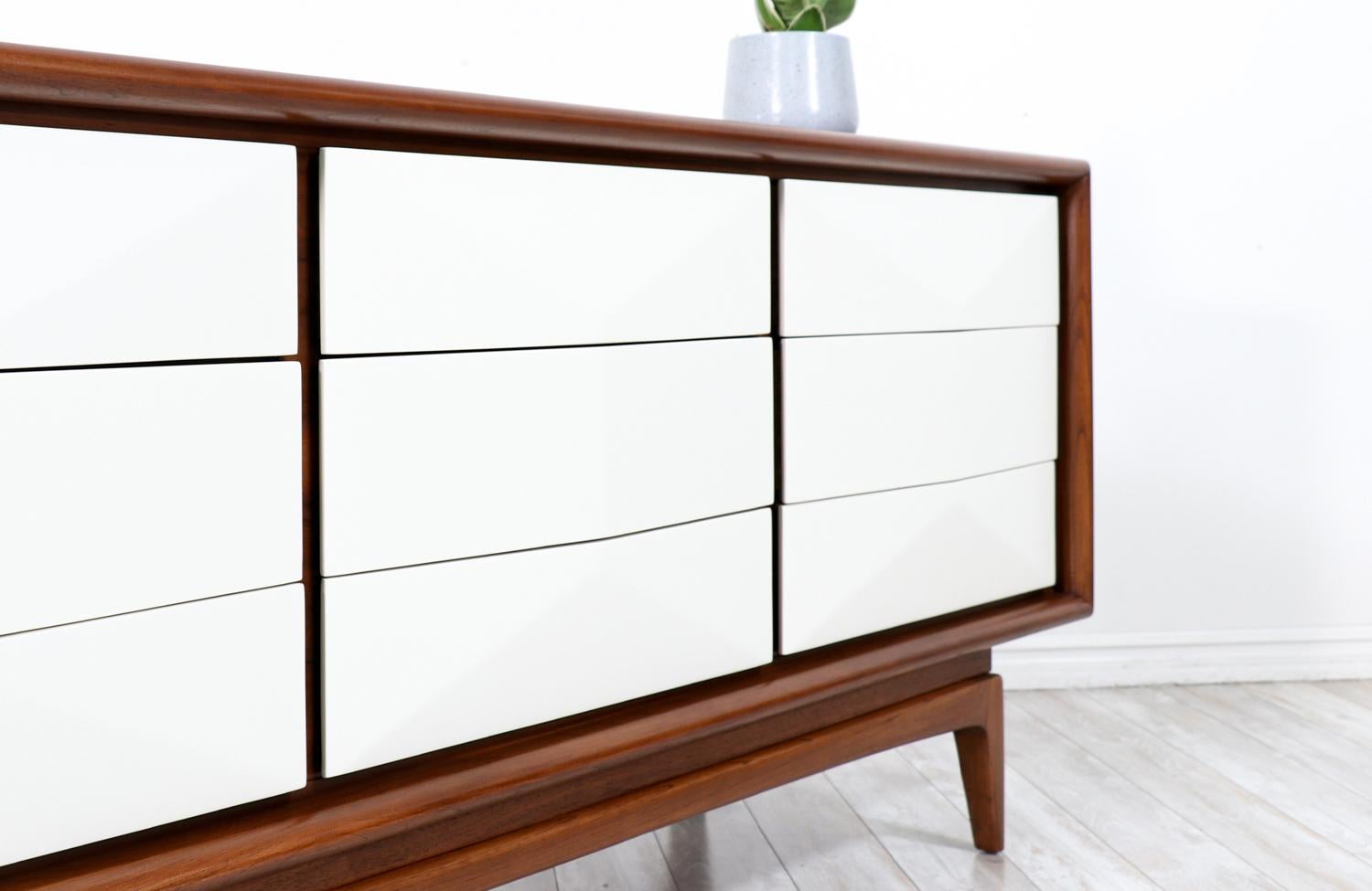 Mid-Century Modern Two-Toned Lacquered & Walnut Dresser by United Furniture 3