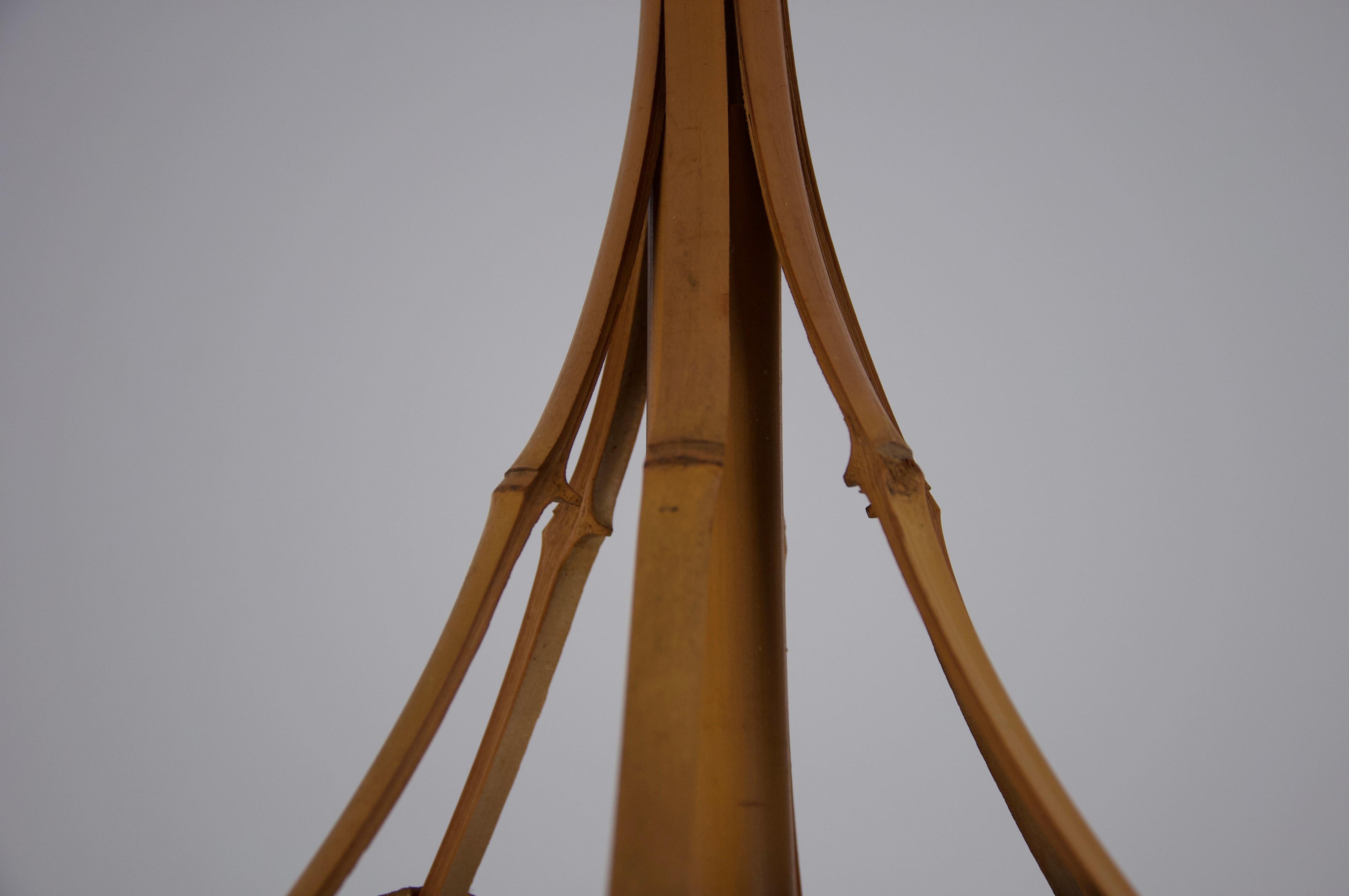 Lámpara colgante Uchiwa de mediados de siglo al estilo de Ingo Maurer, años 70 en venta 4