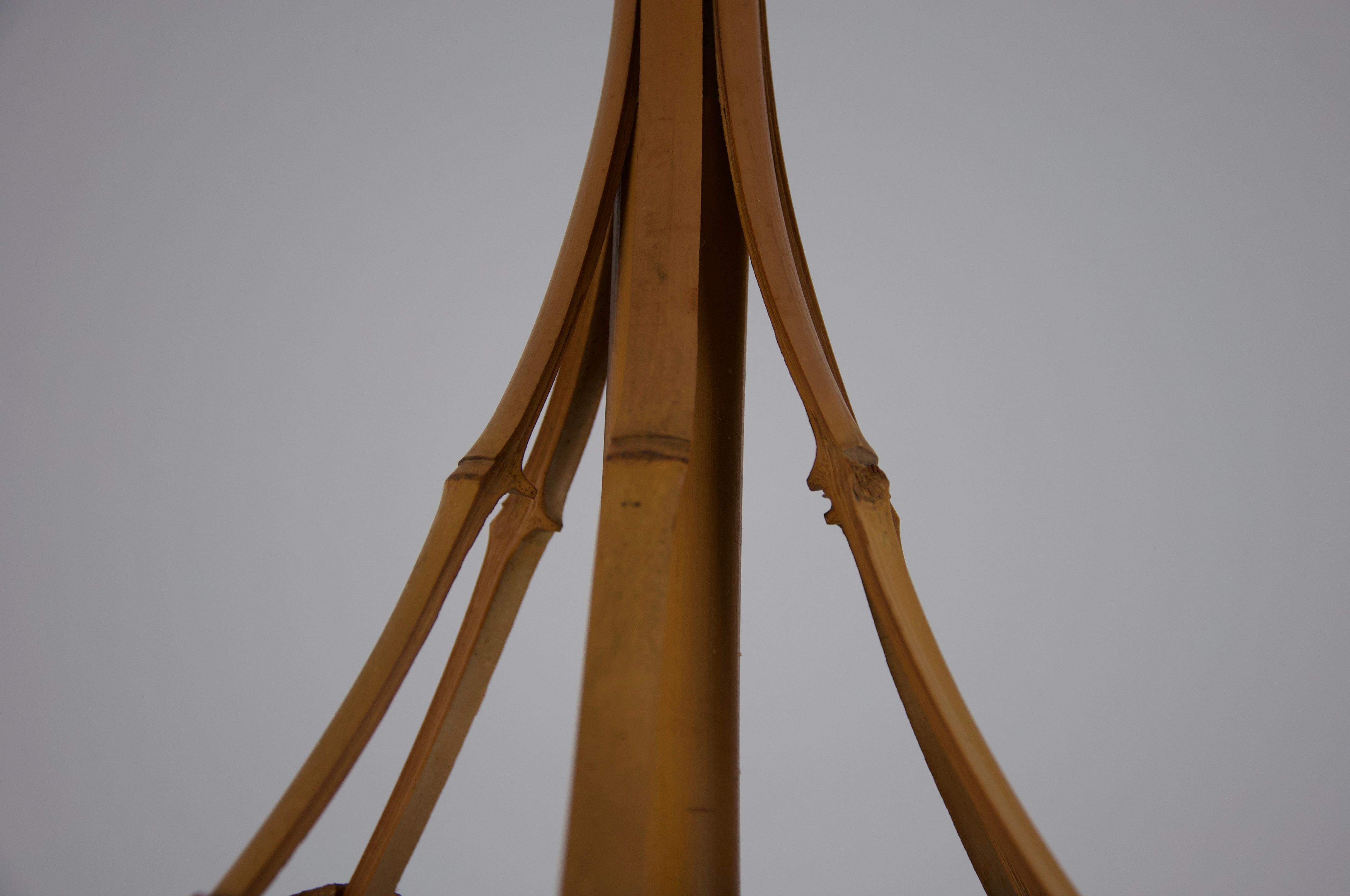 Lámpara colgante Uchiwa de mediados de siglo al estilo de Ingo Maurer, años 70 en venta 5