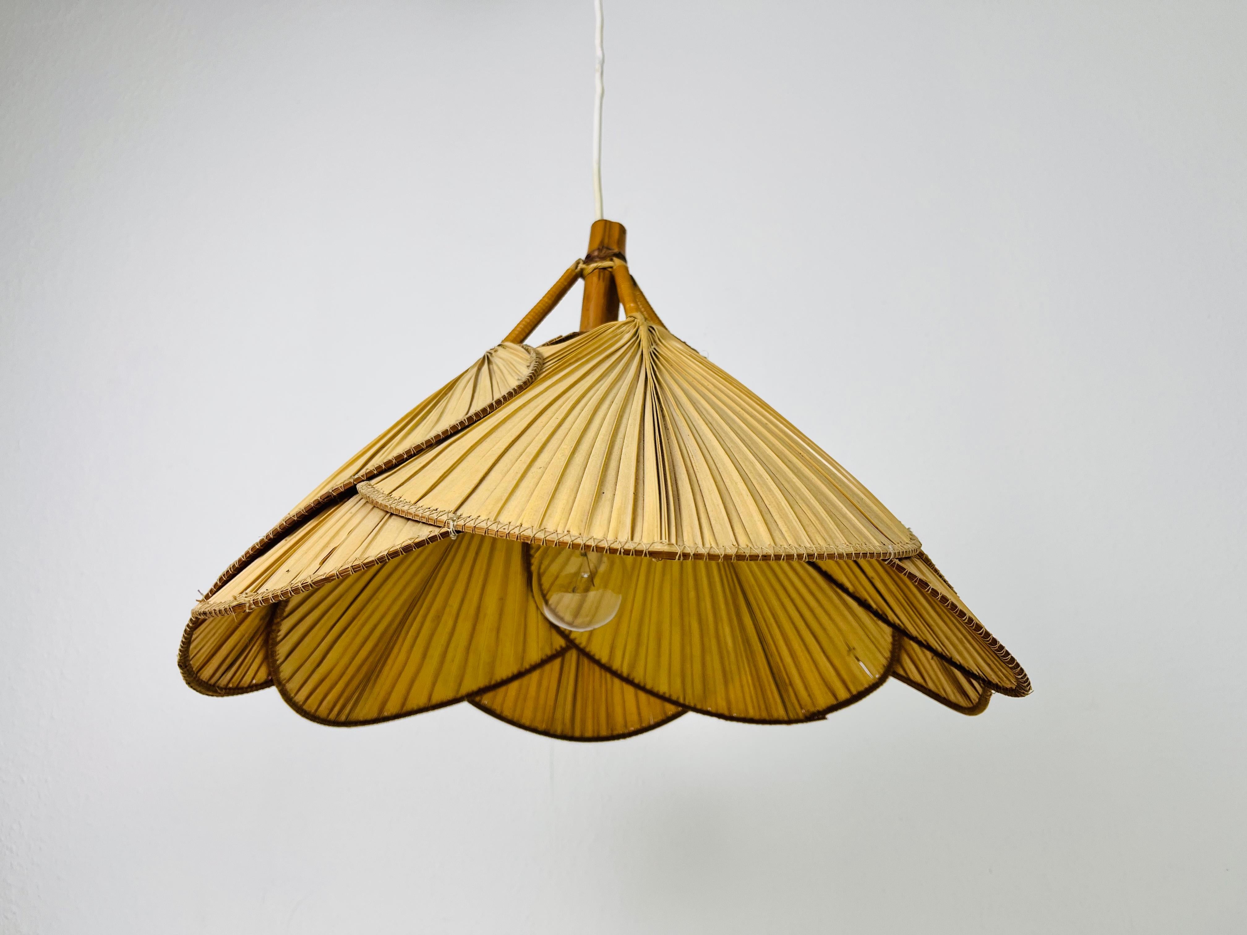 Mid-Century Modern Uchiwa Pendant Lamp in the Style of Ingo Maurer, 1970s In Good Condition In Hagenbach, DE