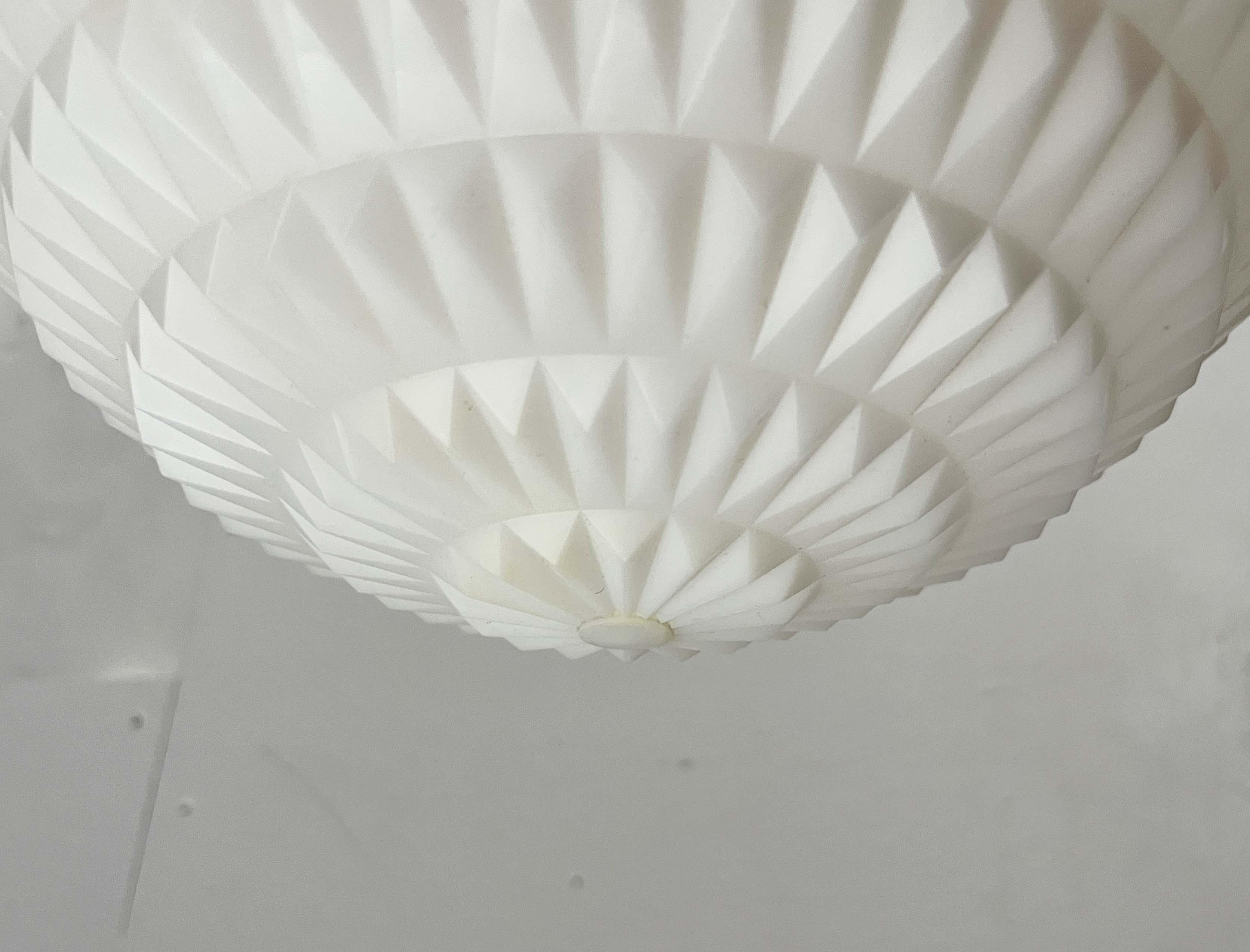 Lampada a sospensione UFO di Aloys Ferdinand Gangkofner per Erco, stile metà secolo moderno in vendita 4