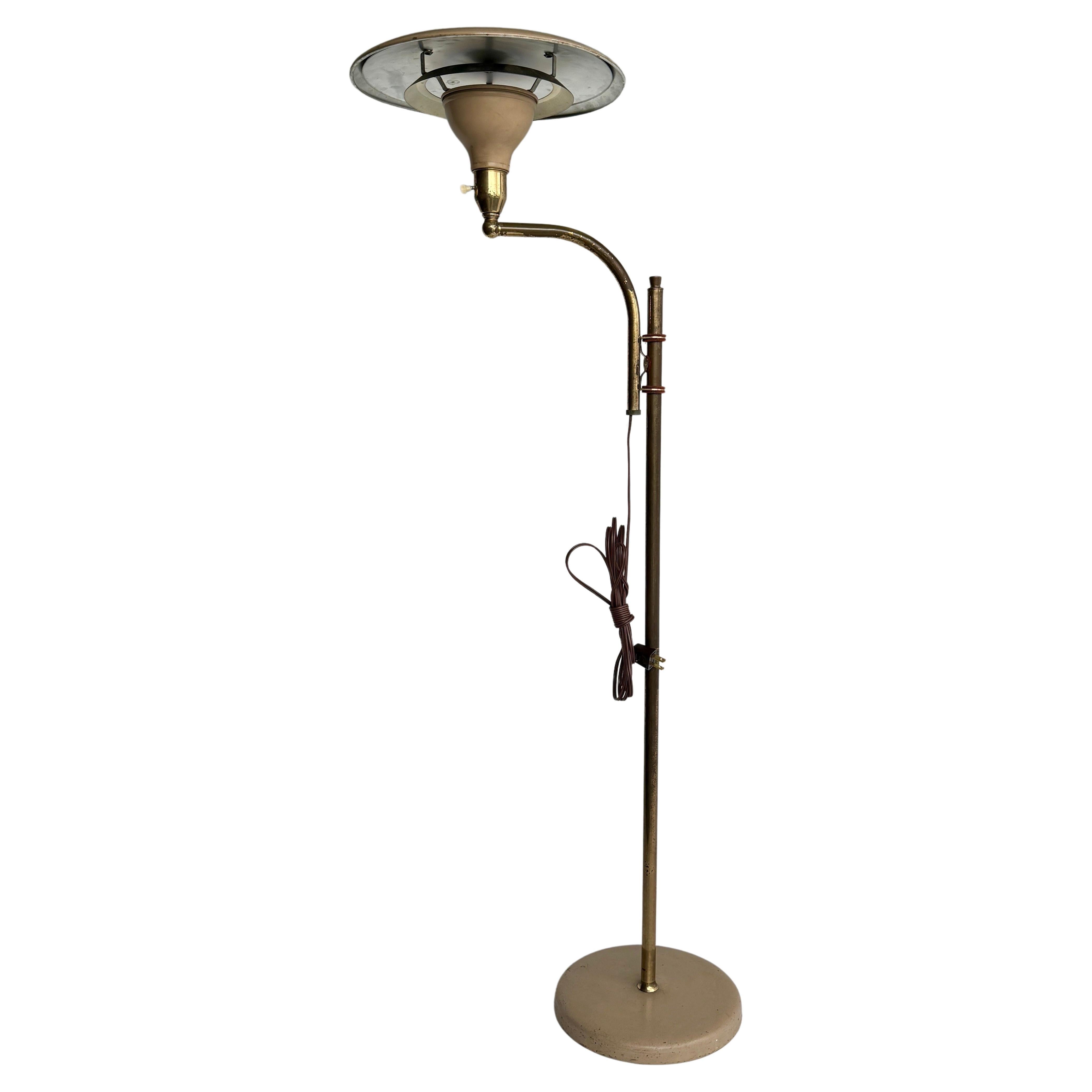 Mid-Century Modern UFO Style Floor Lamp by MG Wheeler In Good Condition For Sale In Haddonfield, NJ
