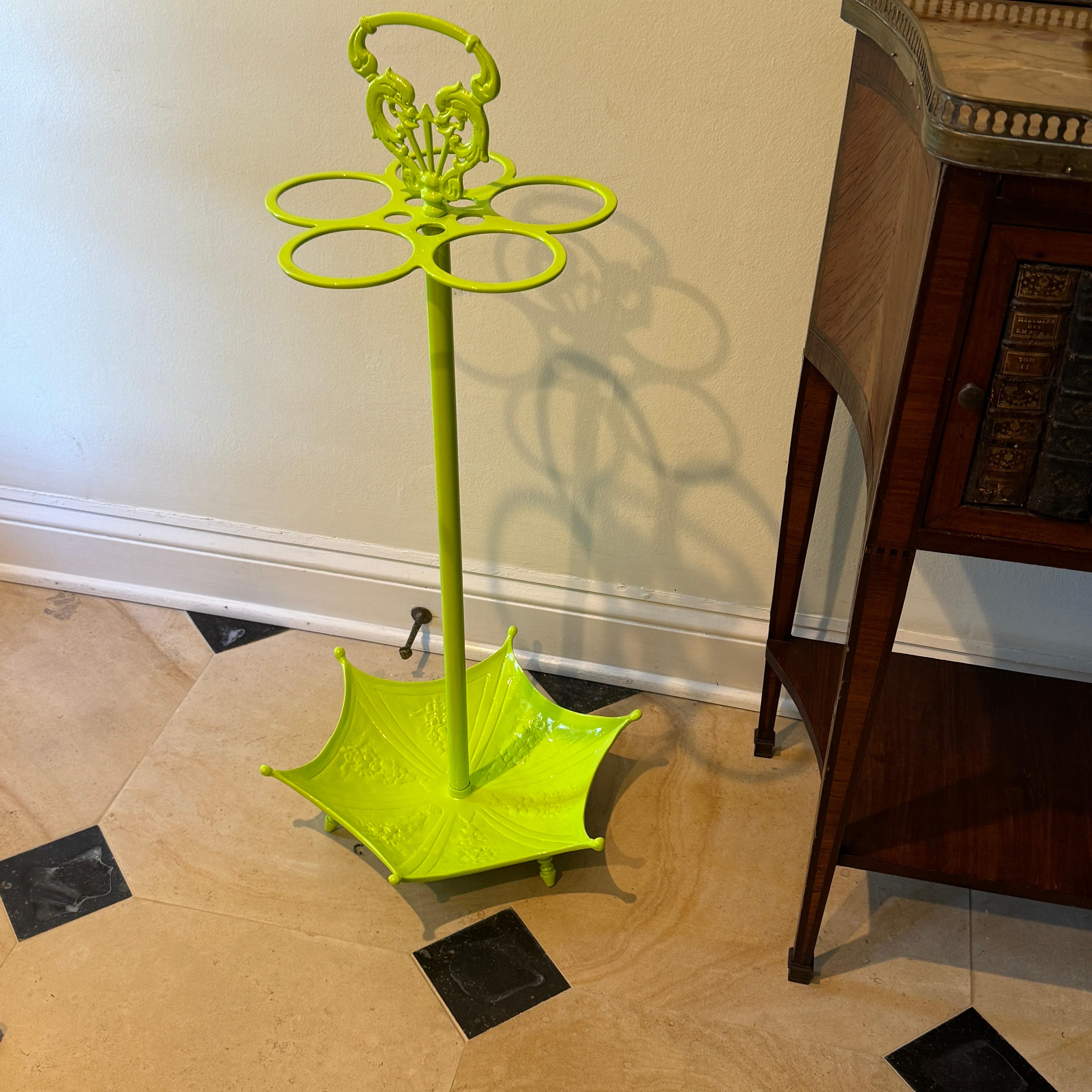 Mid-Century Modern Umbrella Stand Holder, Powder-Coated For Sale 4
