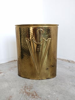 Mid Century Modern Umbrella Stand in Hammered Brass, Italy 1960s