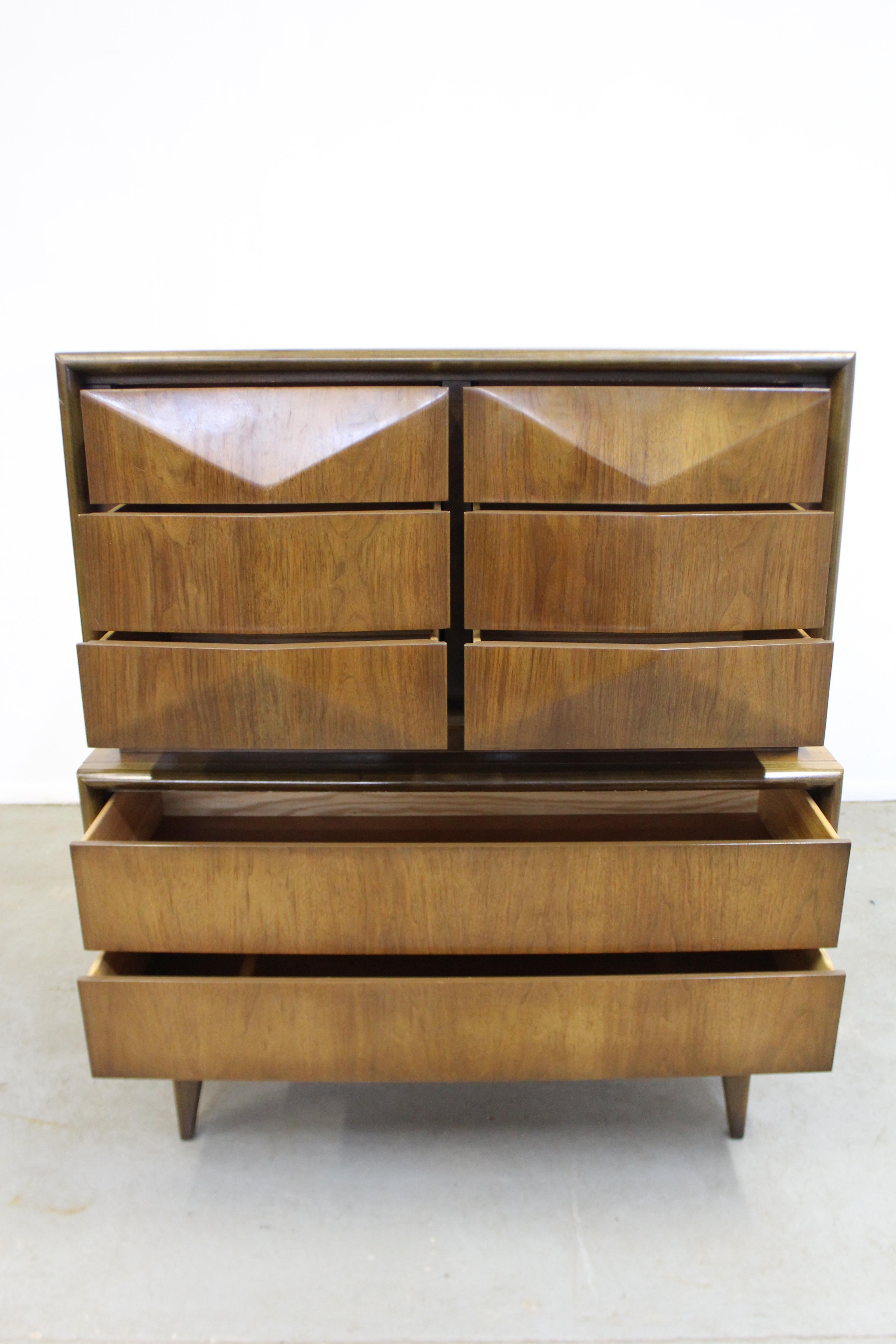 Mid-Century Modern United Diamond Front Walnut Tall Chest of Drawers In Good Condition In Wilmington, DE