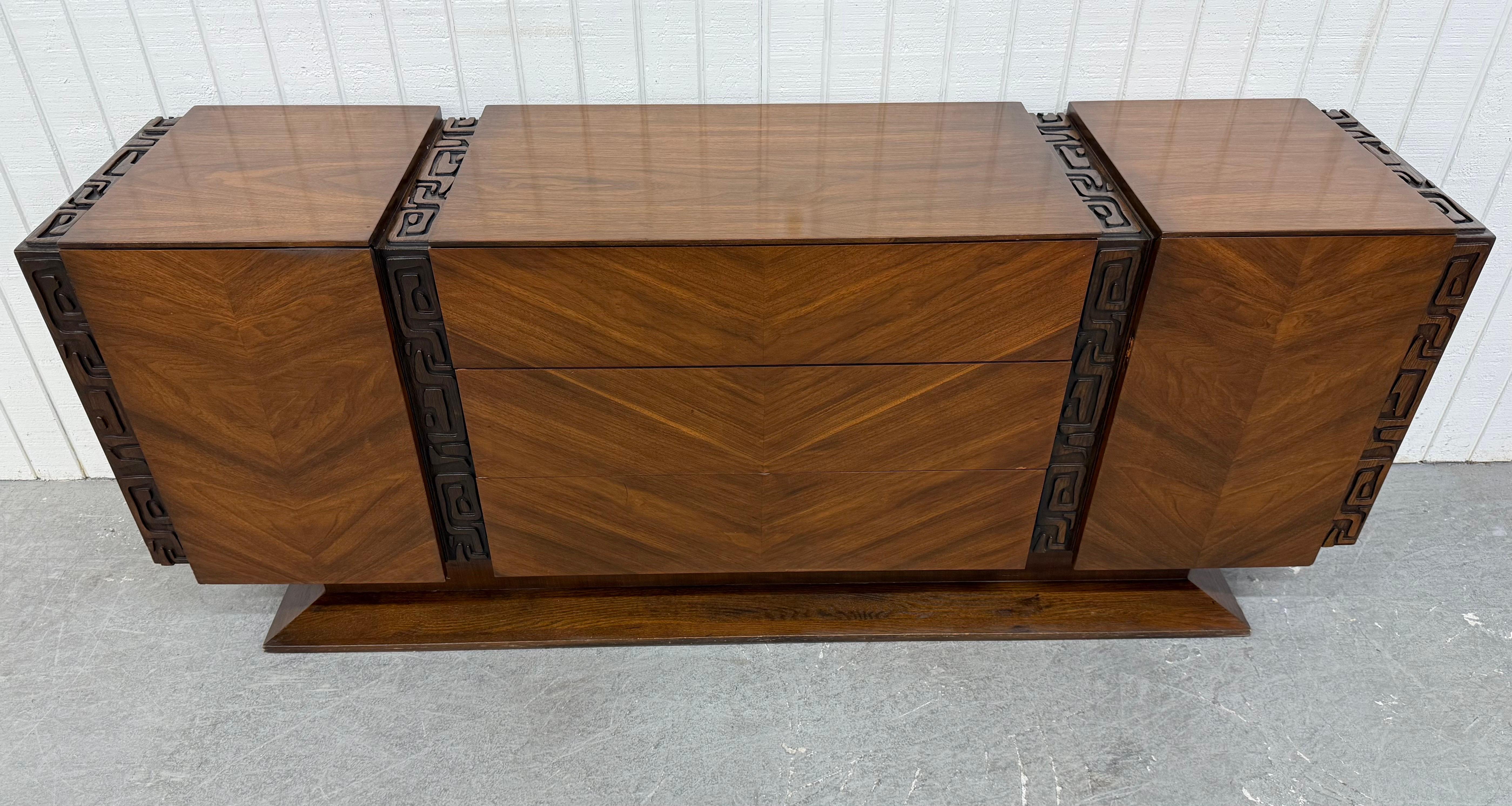 20th Century Mid-Century Modern United Tiki Walnut 9-Drawer Dresser For Sale
